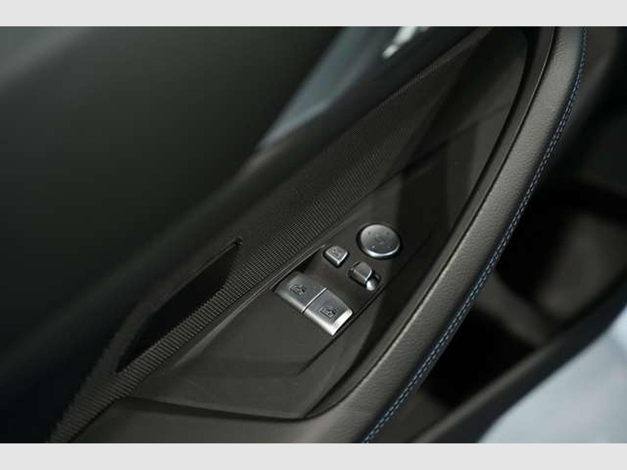 BMW 430 i Coupé M Sport *1.Hand *19 *GSD *H&K *Live (2023) - Foto 25