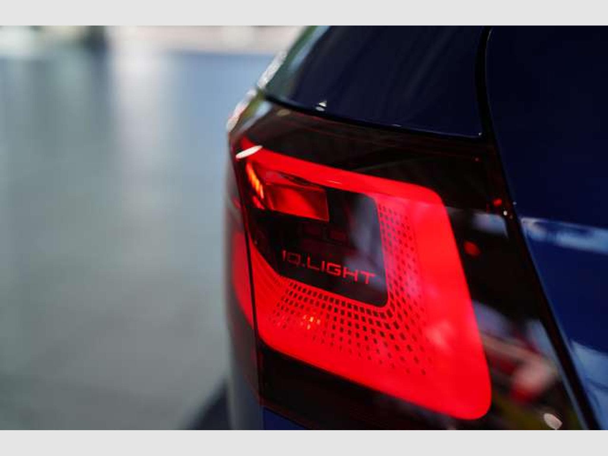 VW Golf R Performance 4M *2.H *AKRA*Pano*K&W*Matrix (2023) - Photo 18