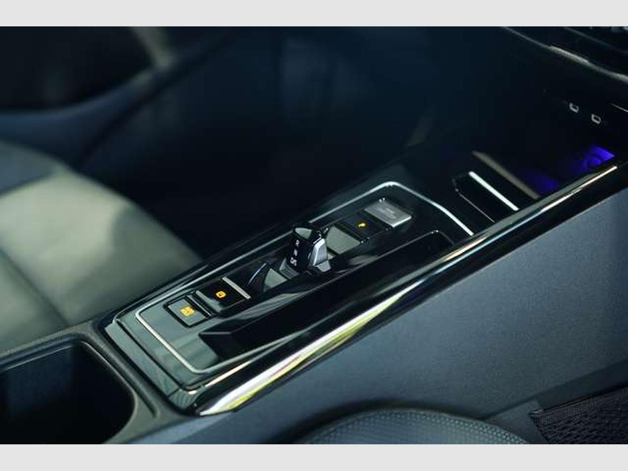 VW Golf R Performance 4M *2.H *AKRA*Pano*K&W*Matrix (2023) - Photo 24
