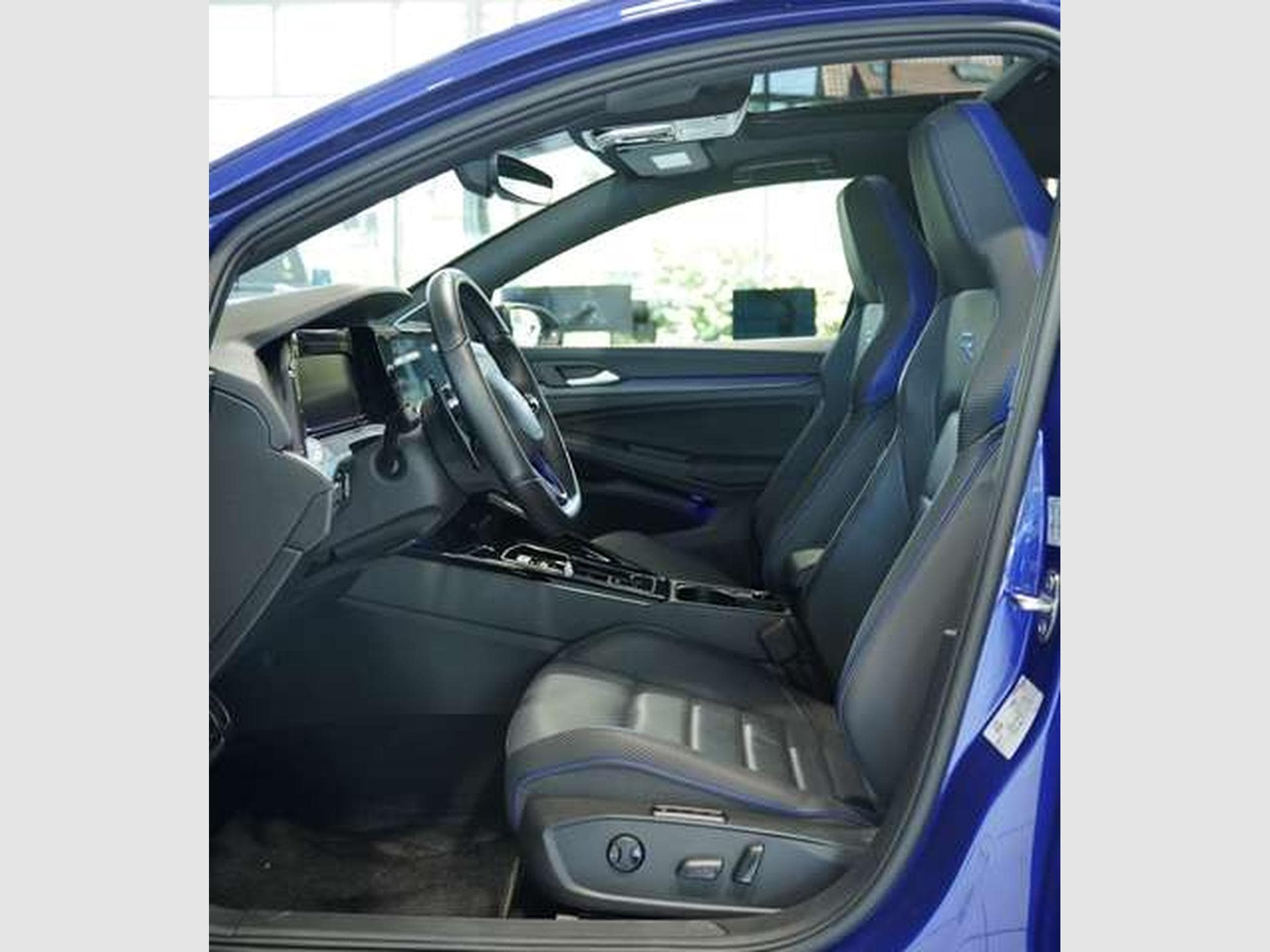 VW Golf R Performance 4M *2.H *AKRA*Pano*K&W*Matrix (2023) - Photo 27