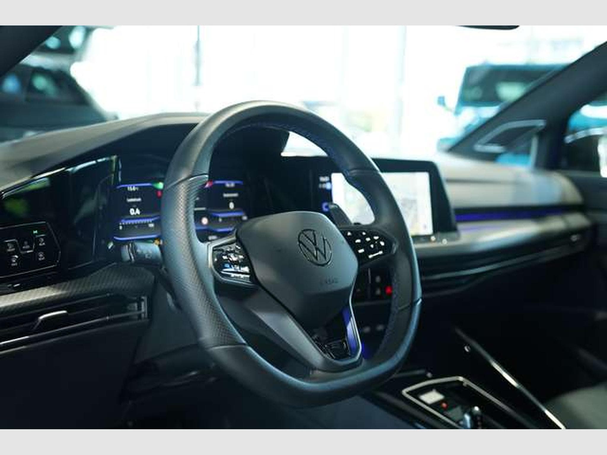 VW Golf R Performance 4M *2.H *AKRA*Pano*K&W*Matrix (2023) - Photo 32