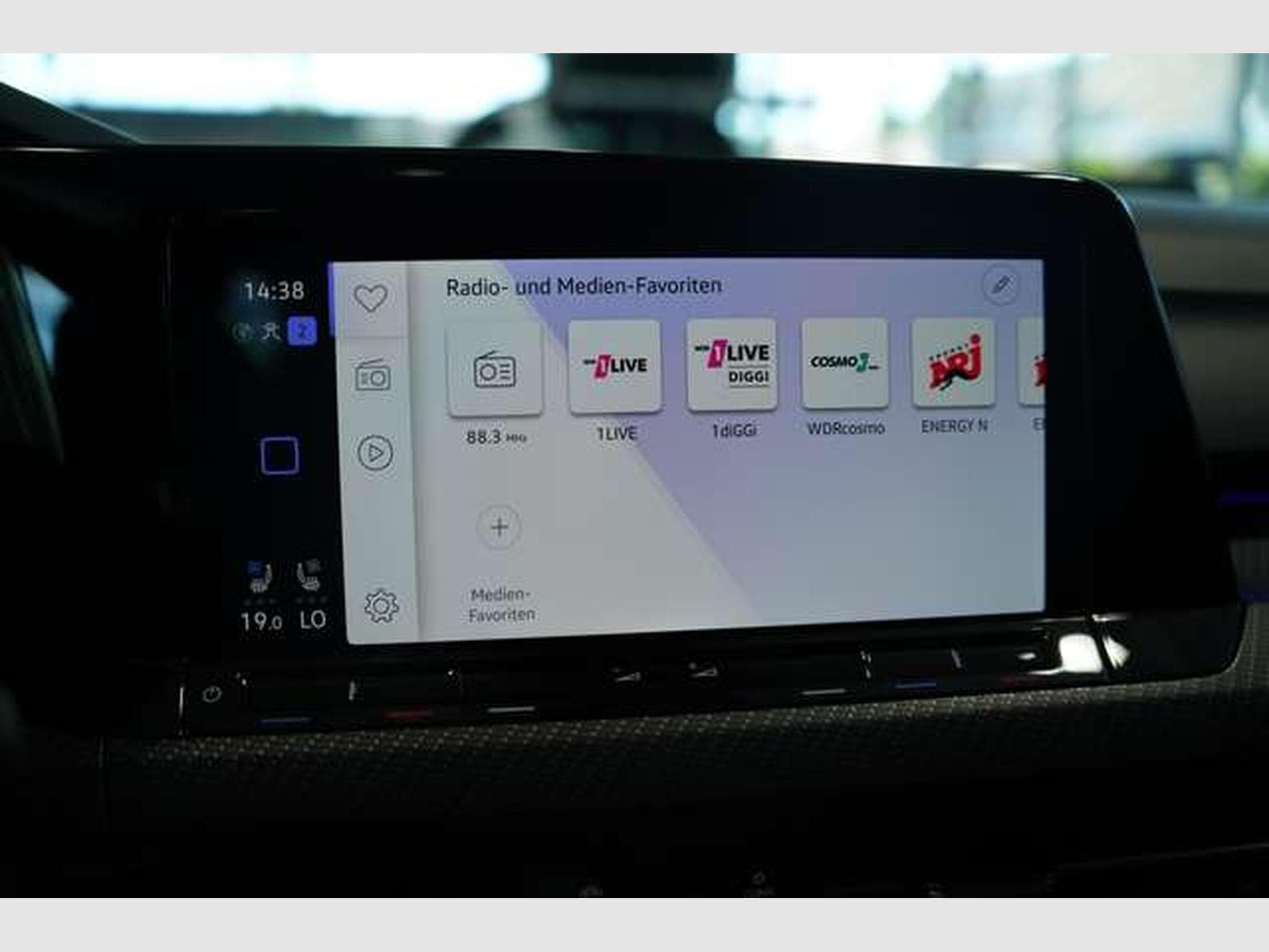 VW Golf R Performance 4M *2.H *AKRA*Pano*K&W*Matrix (2023) - Photo 39