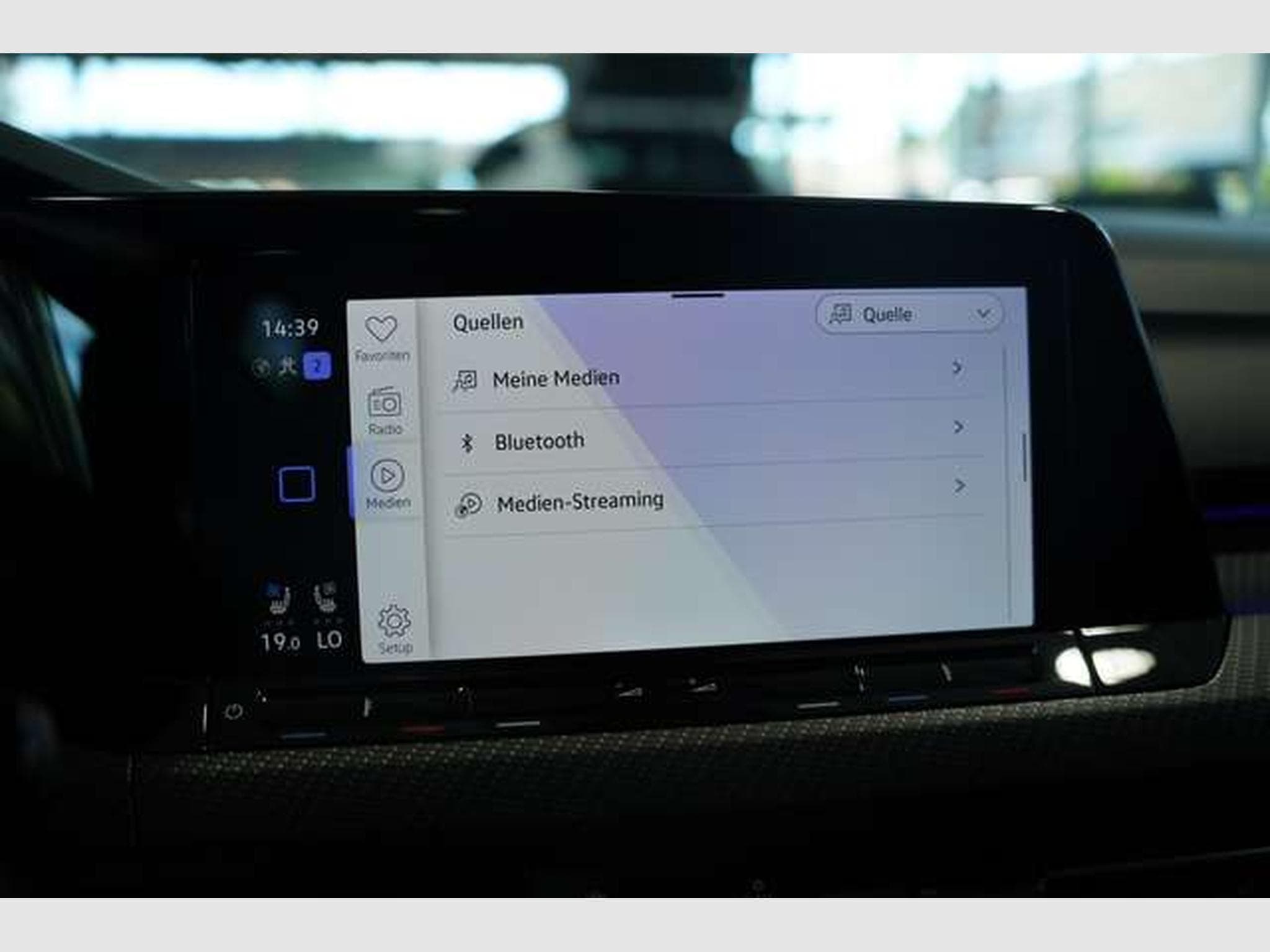 VW Golf R Performance 4M *2.H *AKRA*Pano*K&W*Matrix (2023) - Photo 40