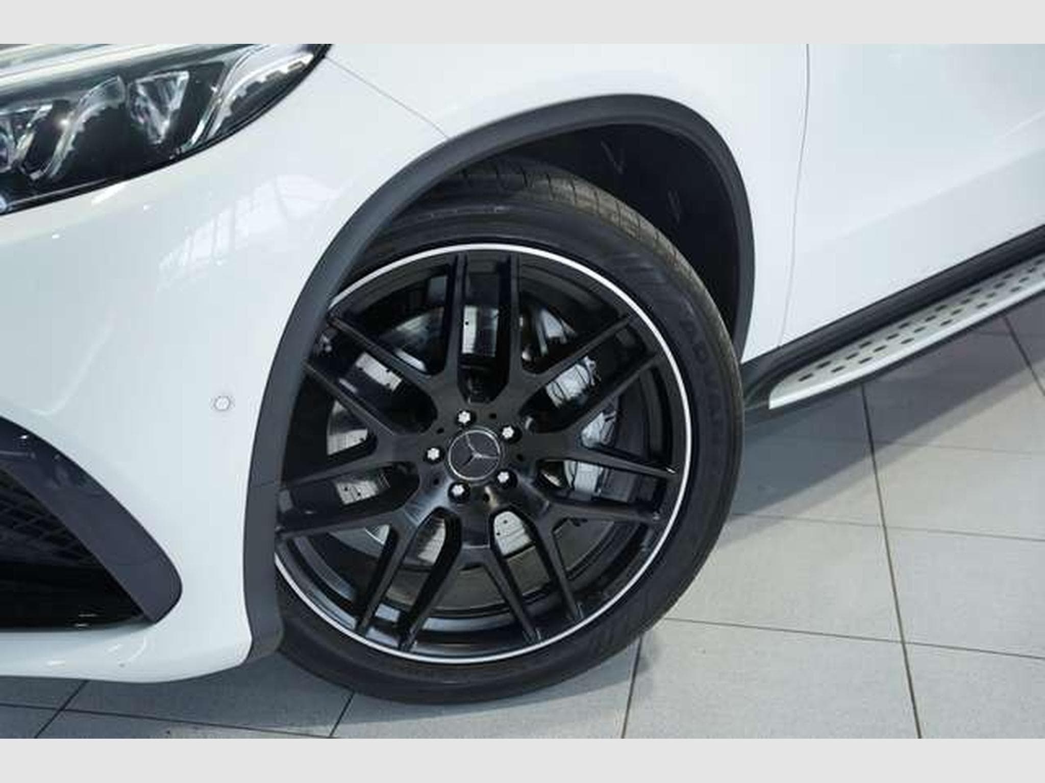 Mercedes GLE 63 AMG 4M *22 *Perf-AGA*Pano*Night*Memory (2016) - Photo 2