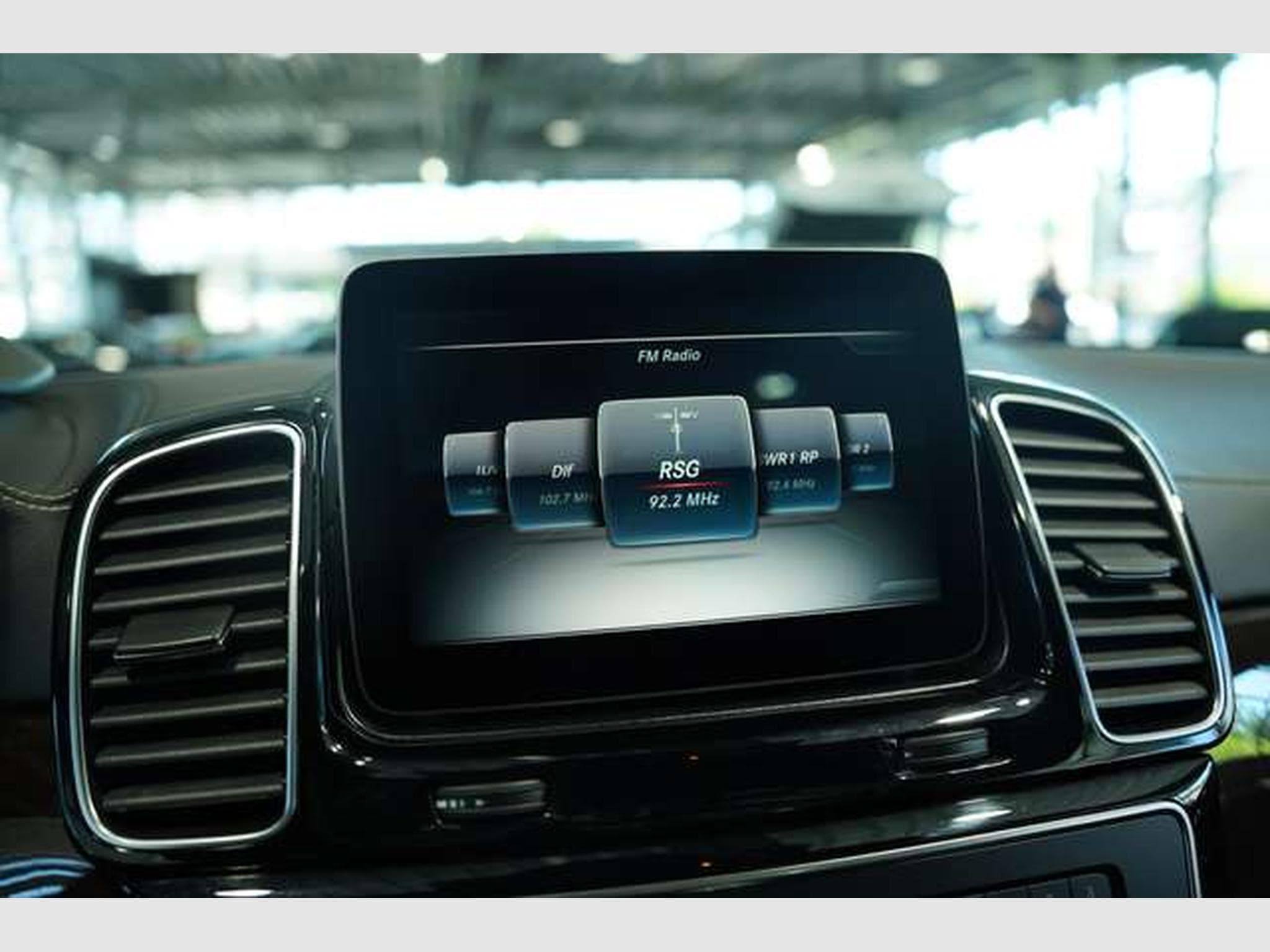 Mercedes GLE 63 AMG 4M *22 *Perf-AGA*Pano*Night*Memory (2016) - Photo 40