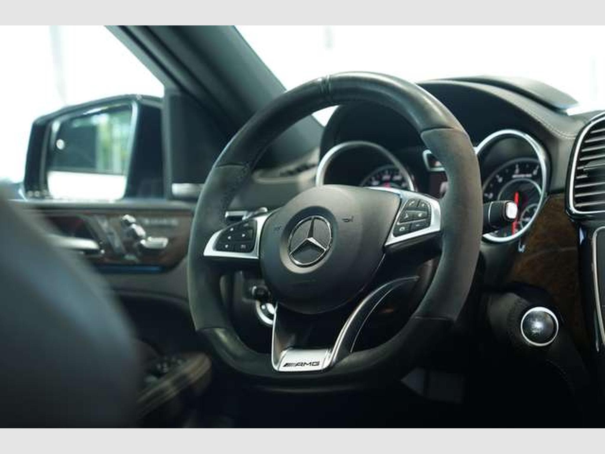 Mercedes GLE 63 AMG 4M *22 *Perf-AGA*Pano*Night*Memory (2016) - Photo 47