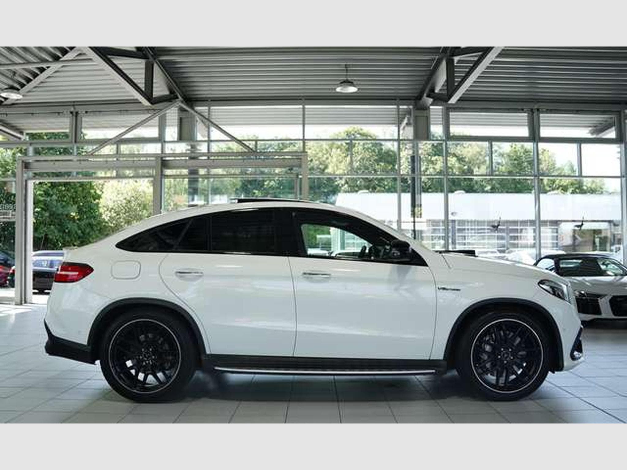 Mercedes GLE 63 AMG 4M *22 *Perf-AGA*Pano*Night*Memory (2016) - Photo 6