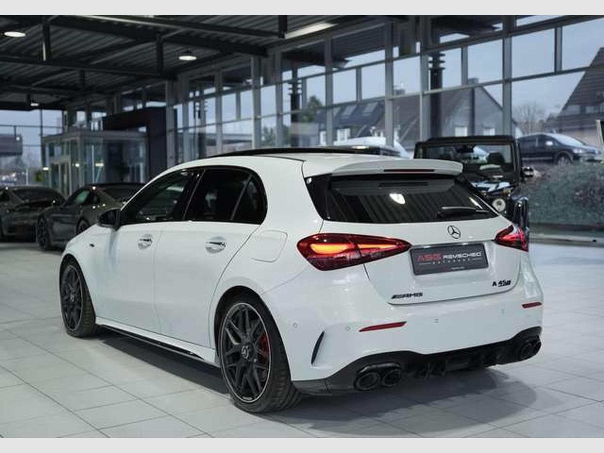 Mercedes A 45 AMG S 4M*Track Pack *Night 2 *1.Hand *Pano* (2023) - Photo 11