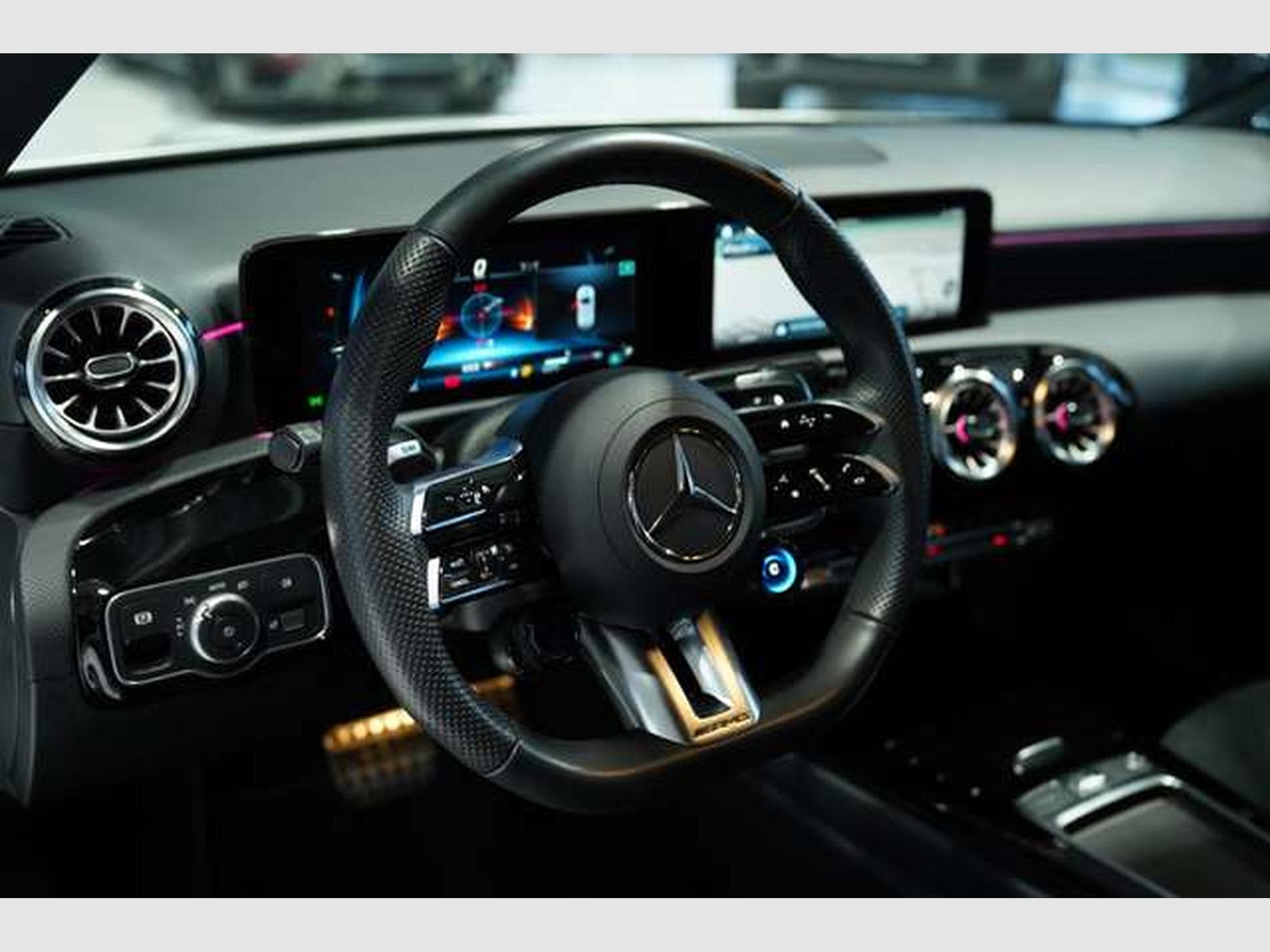 Mercedes A 45 AMG S 4M*Track Pack *Night 2 *1.Hand *Pano* (2023) - Photo 31