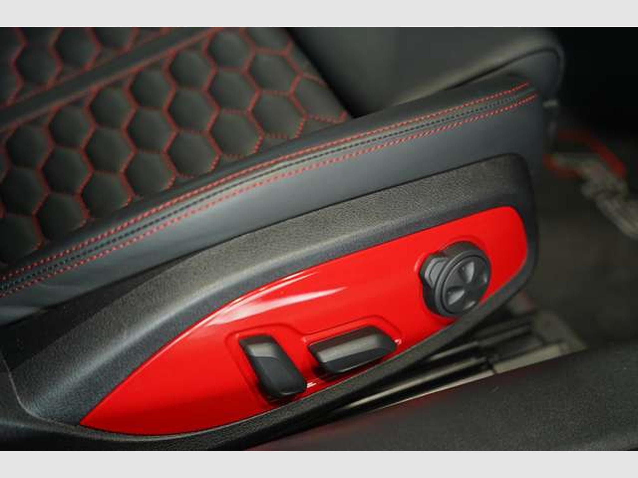 Audi TTRS Coupé q. 1H *20 *RS-AGA*B&O*RS-Sitze*VOLL (2022) - Photo 26