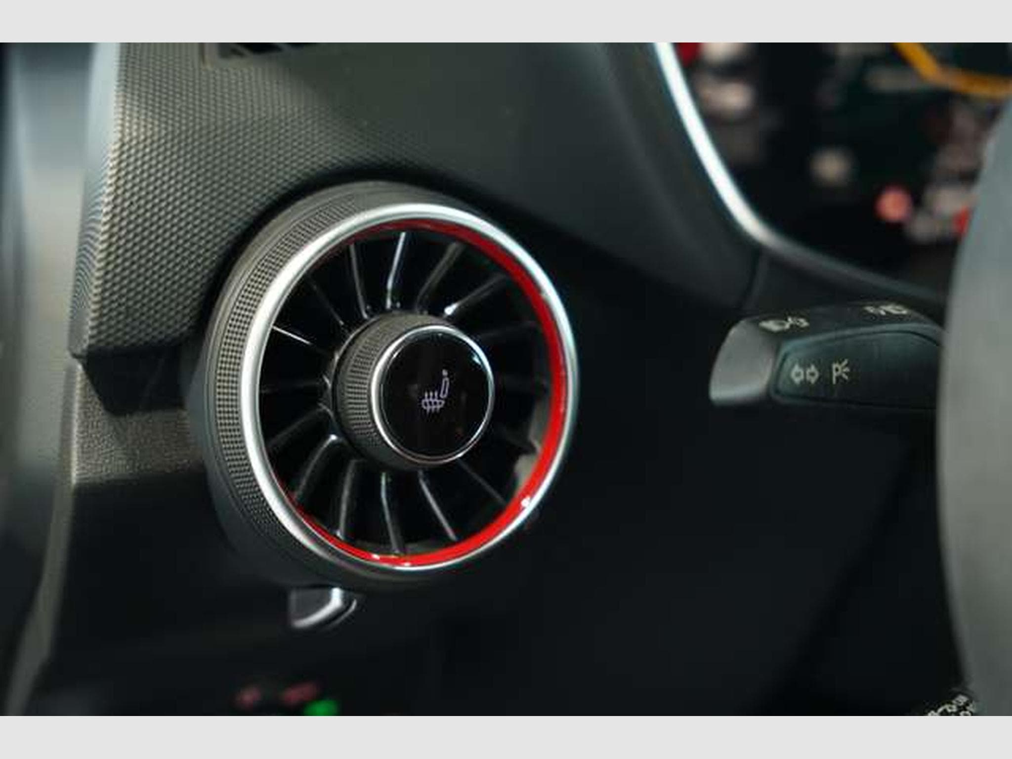 Audi TTRS Coupé q. 1H *20 *RS-AGA*B&O*RS-Sitze*VOLL (2022) - Photo 39