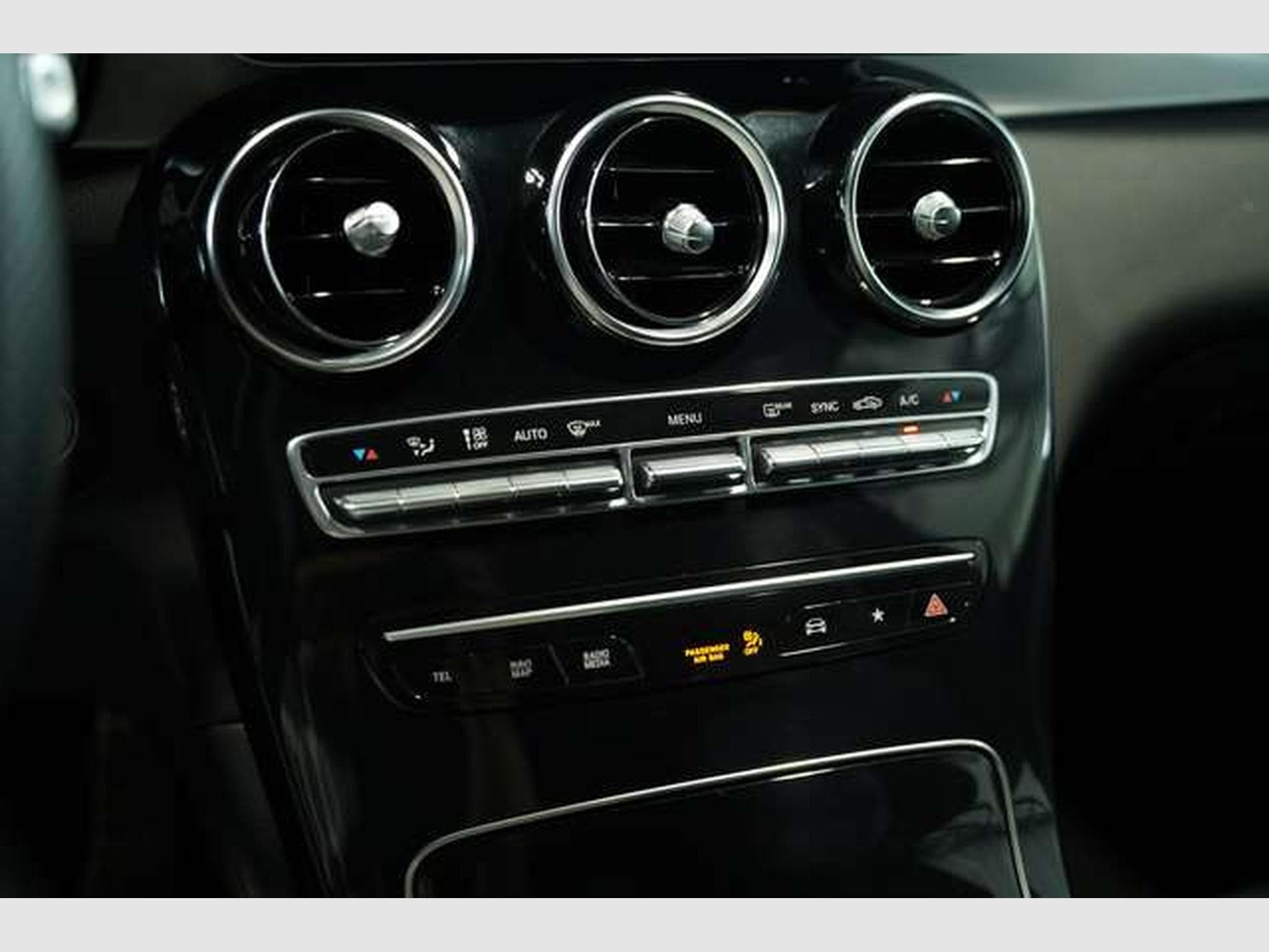 Mercedes GLC 400 d 4M AMG Line *1.H *Digital *AHK *Night (2022) - Foto 28