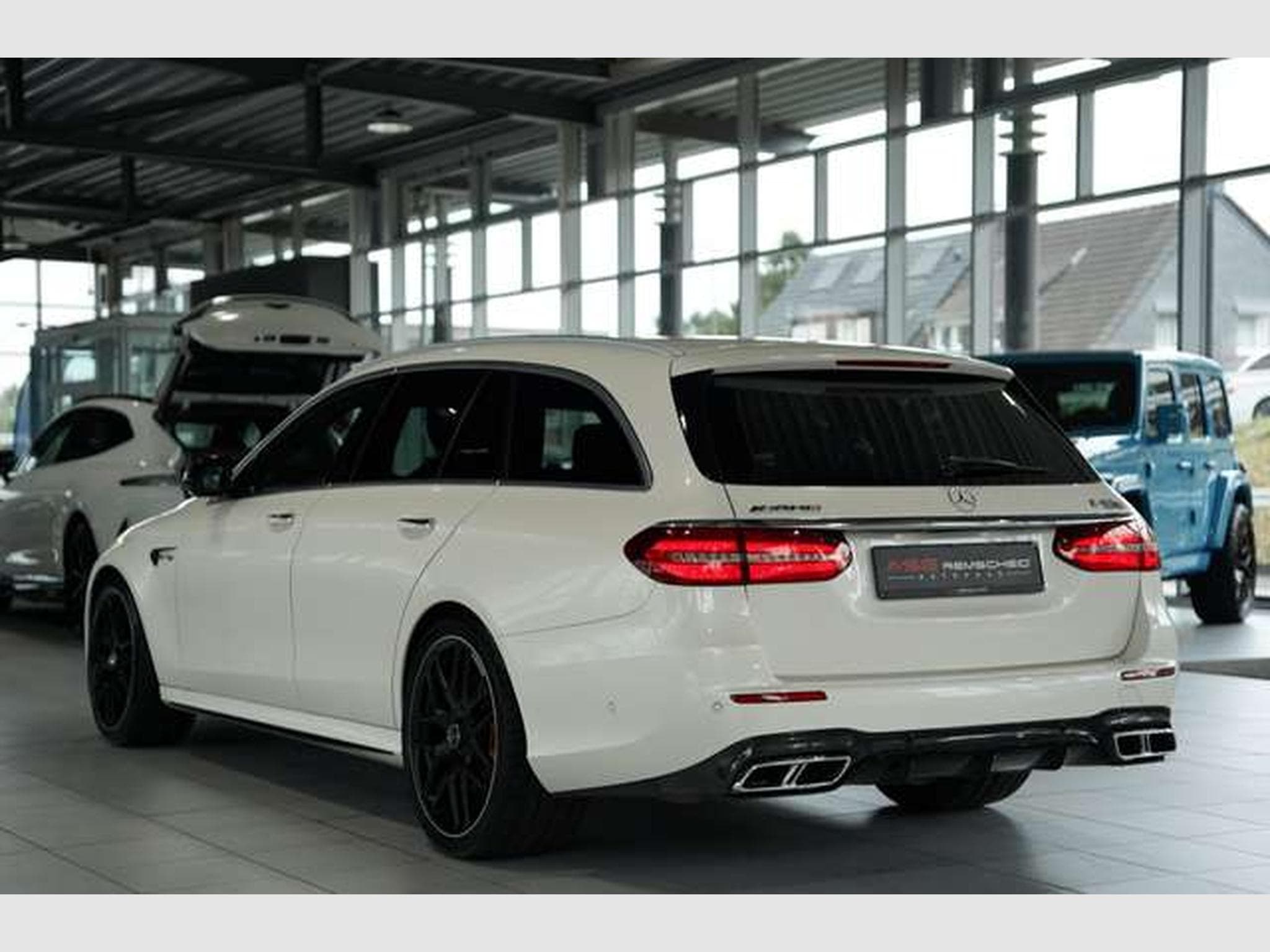 Mercedes E 63 AMG S 4M T *20 *Perf-AGA *Pano *Keramik (2018) - Photo 7