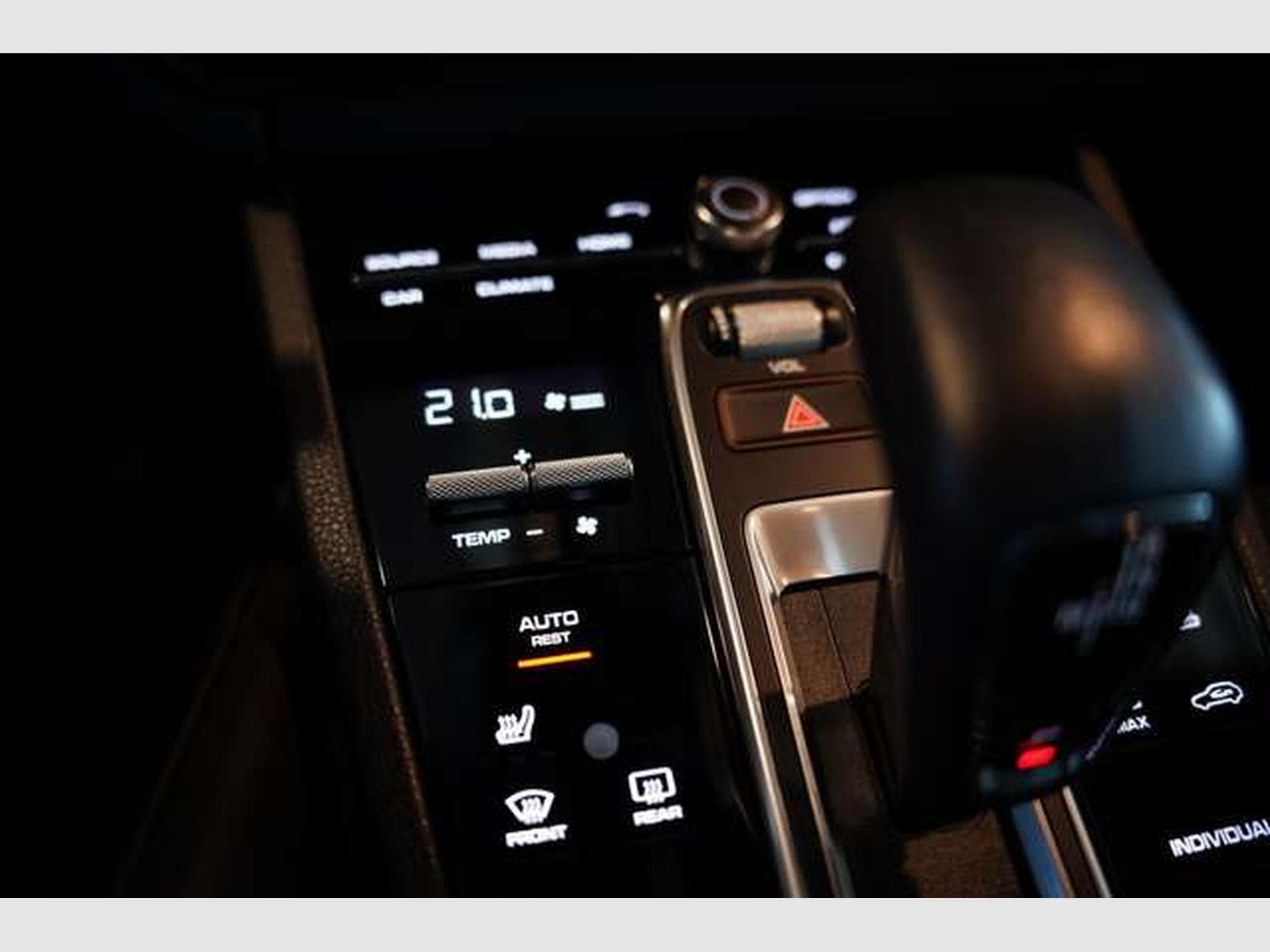 Porsche Cayenne 2.Hand *LUFT *H-UP *Memory *AHK *PDLS (2019) - Photo 25
