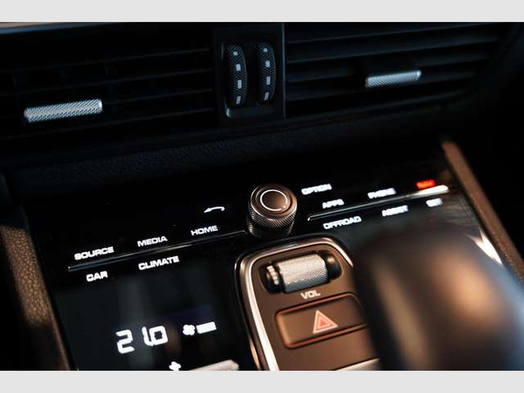 Porsche Cayenne 2.Hand *LUFT *H-UP *Memory *AHK *PDLS (2019) - Photo 26