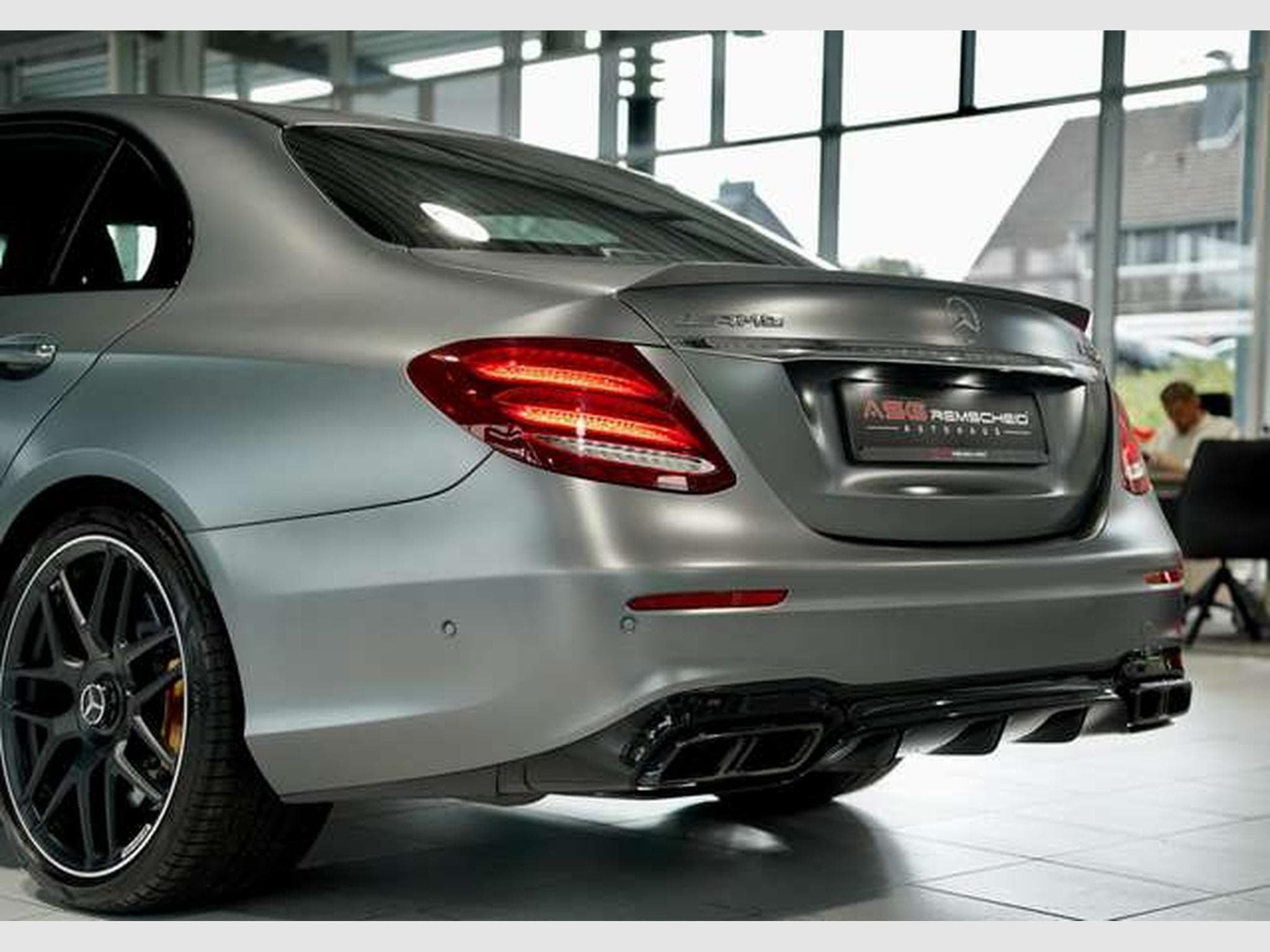 Mercedes E 63 AMG S 4M+ Limousine *Perf-AGA*Perf-Sitz (2018) - Foto 23