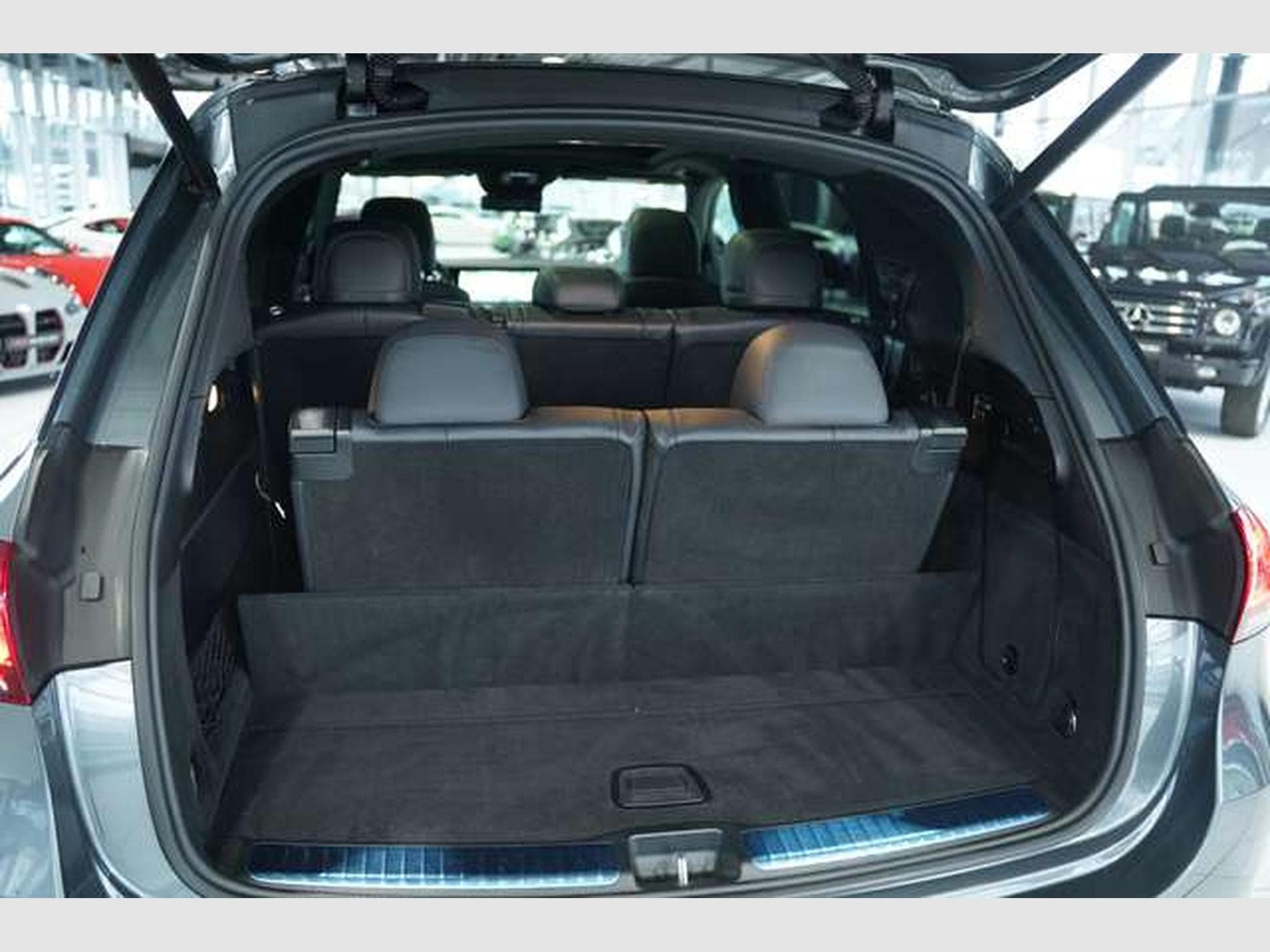 Mercedes GLE 350 d 4Matic AMG Line *7-Sitzer *Pano *Night (2019) - Photo 23
