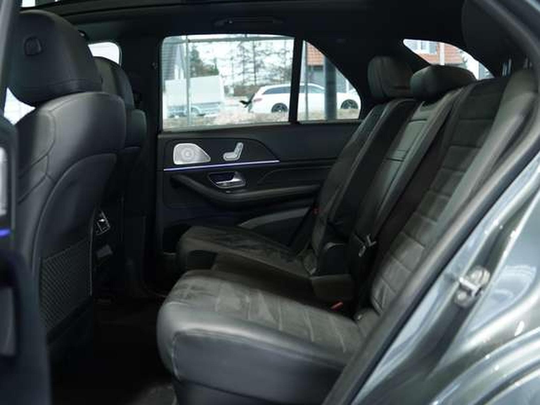 Mercedes GLE 350 d 4Matic AMG Line *7-Sitzer *Pano *Night (2019) - Photo 44