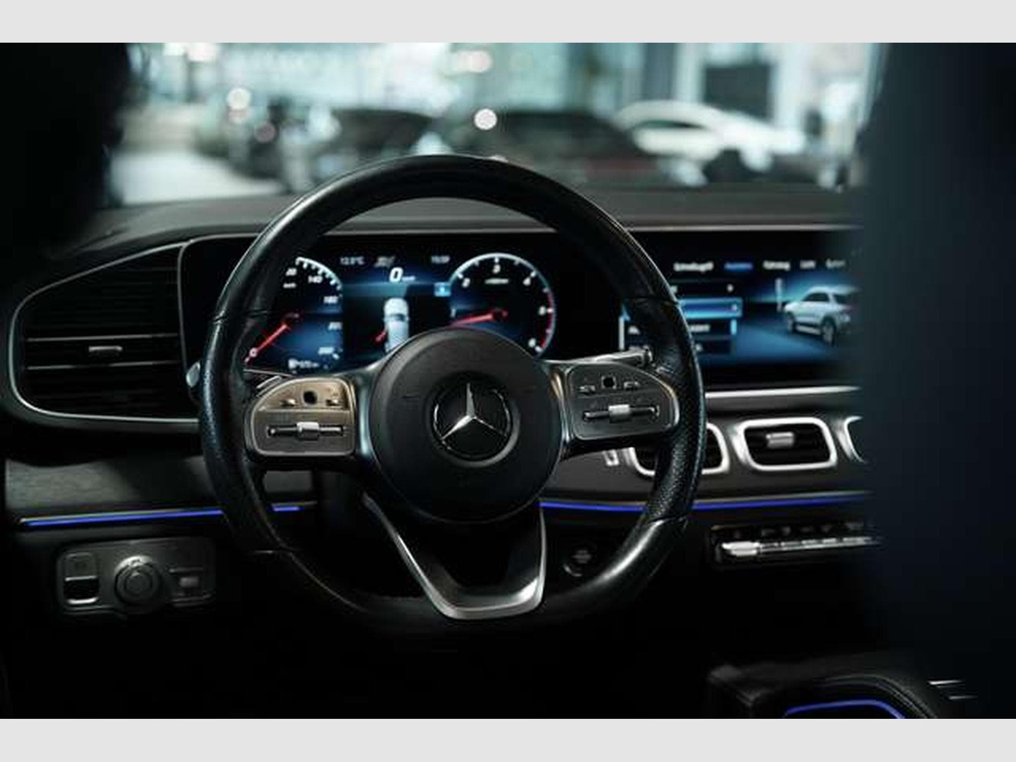 Mercedes GLE 350 d 4Matic AMG Line *7-Sitzer *Pano *Night (2019) - Photo 45