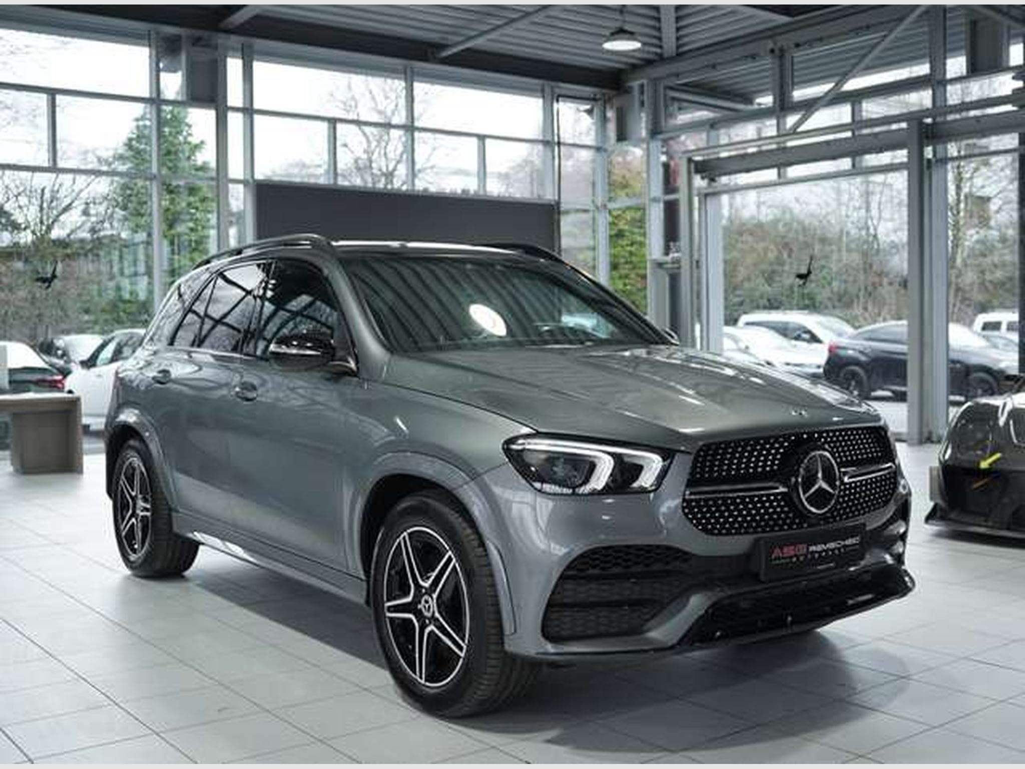 Mercedes GLE 350 d 4Matic AMG Line *7-Sitzer *Pano *Night (2019) - Photo 5