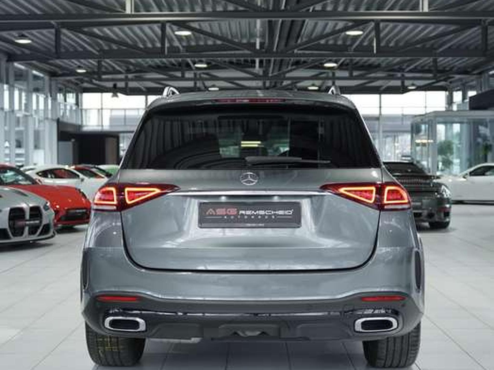 Mercedes GLE 350 d 4Matic AMG Line *7-Sitzer *Pano *Night (2019) - Photo 8