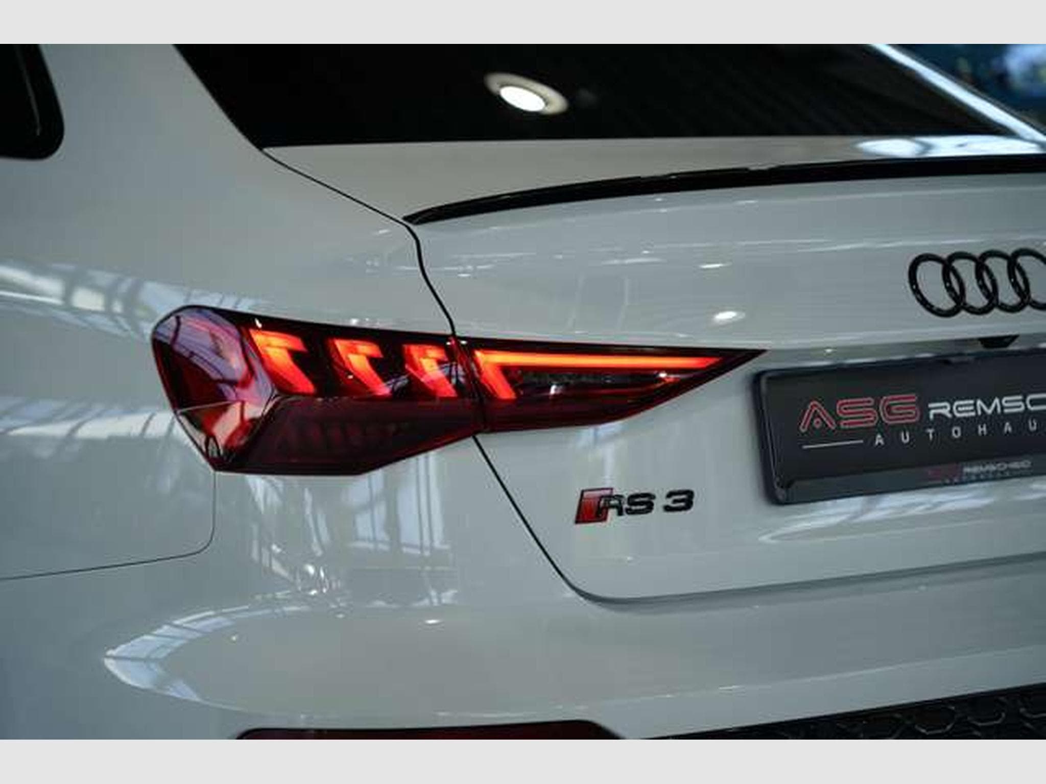 Audi RS3 q. Limousine *2.H *ACC*Pano*RS-Sitze*S-AGA (2022) - Foto 14