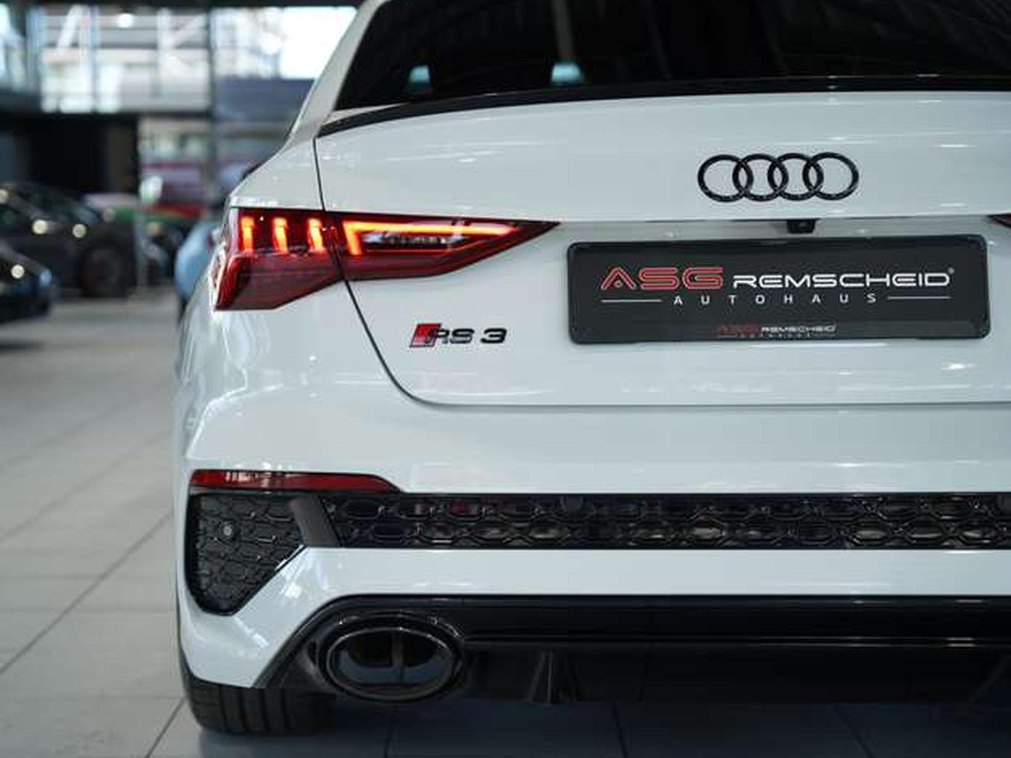 Audi RS3 q. Limousine *2.H *ACC*Pano*RS-Sitze*S-AGA (2022) - Foto 16