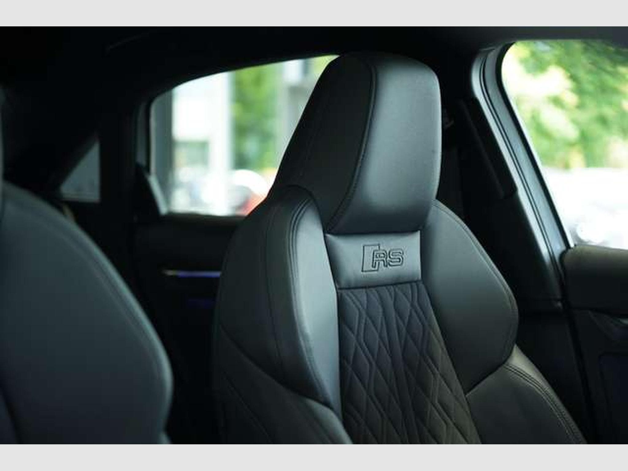 Audi RS3 q. Limousine *2.H *ACC*Pano*RS-Sitze*S-AGA (2022) - Foto 21