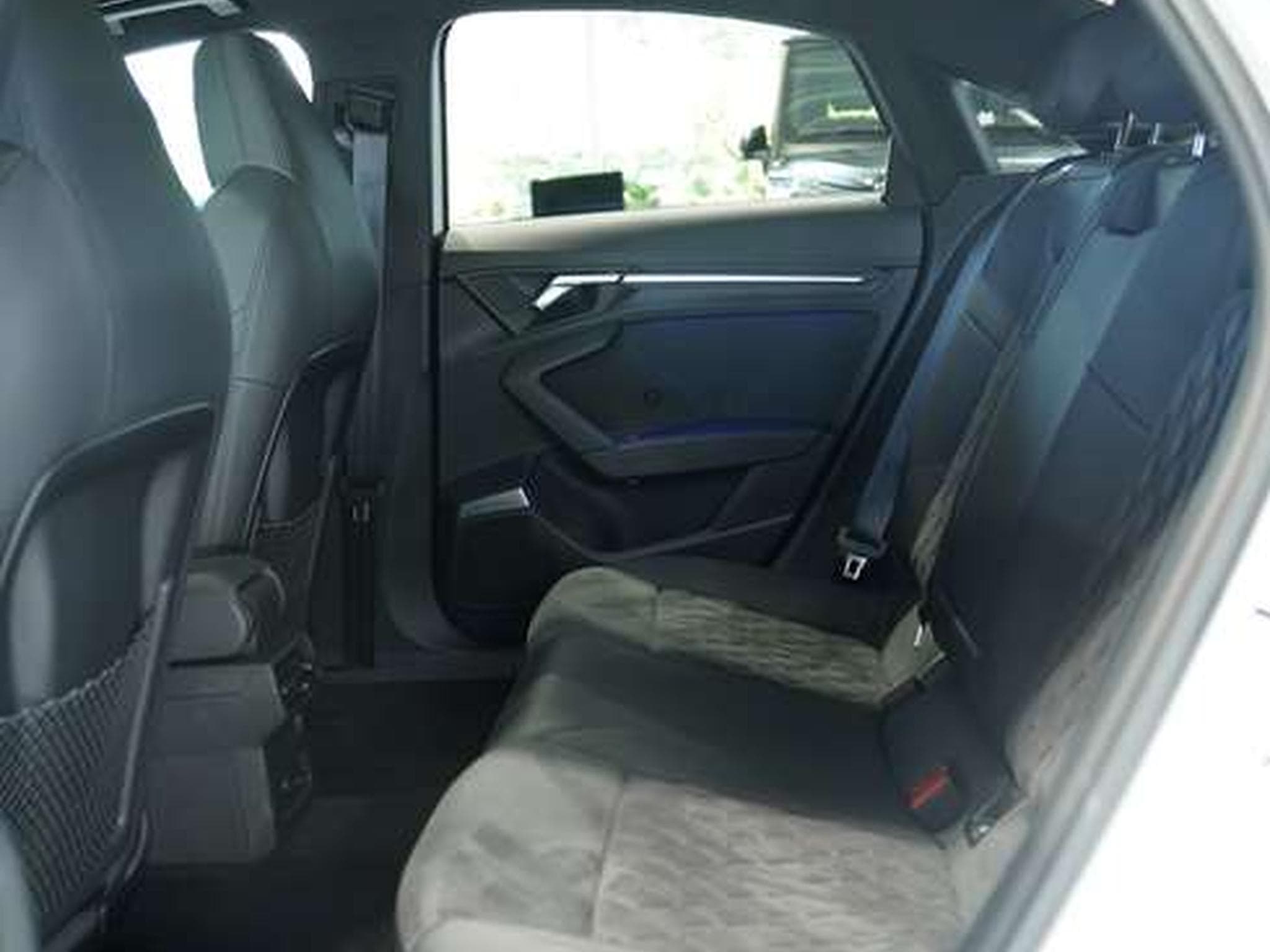 Audi RS3 q. Limousine *2.H *ACC*Pano*RS-Sitze*S-AGA (2022) - Foto 29