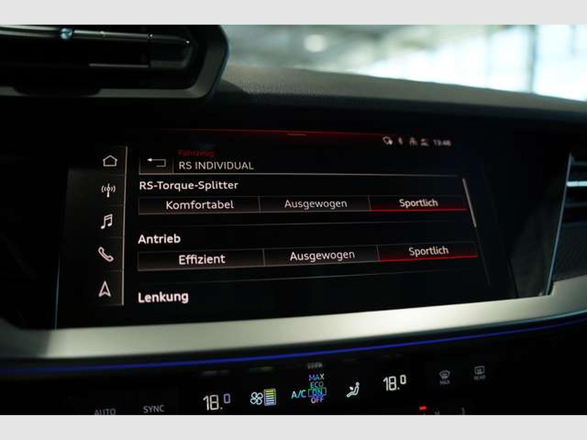 Audi RS3 q. Limousine *2.H *ACC*Pano*RS-Sitze*S-AGA (2022) - Foto 42