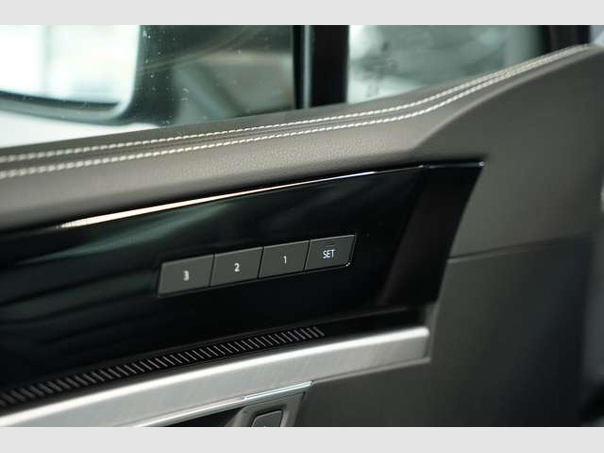 VW Touareg 4M Final Edition Elegance *LUFT*AHK*Digi (2023) - Foto 28
