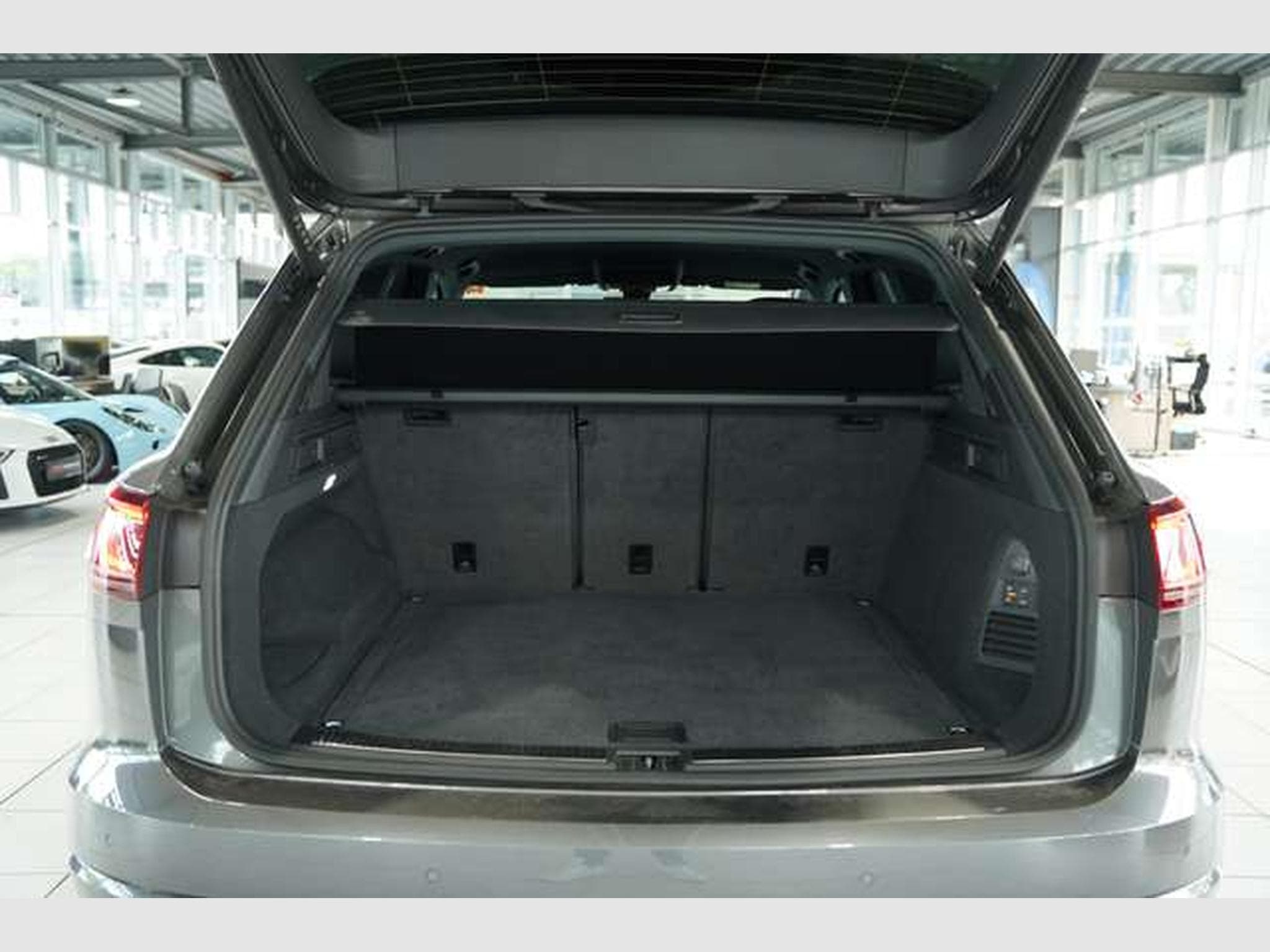 VW Touareg 4M Final Edition Elegance *LUFT*AHK*Digi (2023) - Foto 48