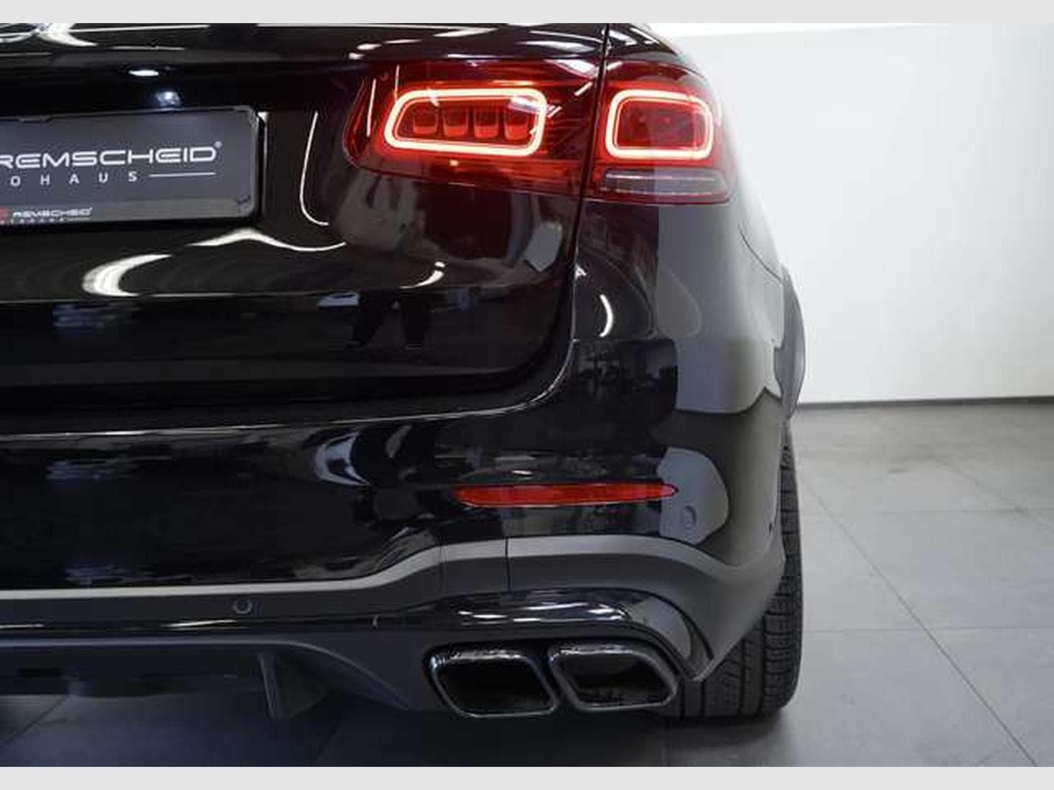 Mercedes GLC 63 AMG 4M *Distr. *Memory *AHK *Pano *360° (2019) - Photo 10
