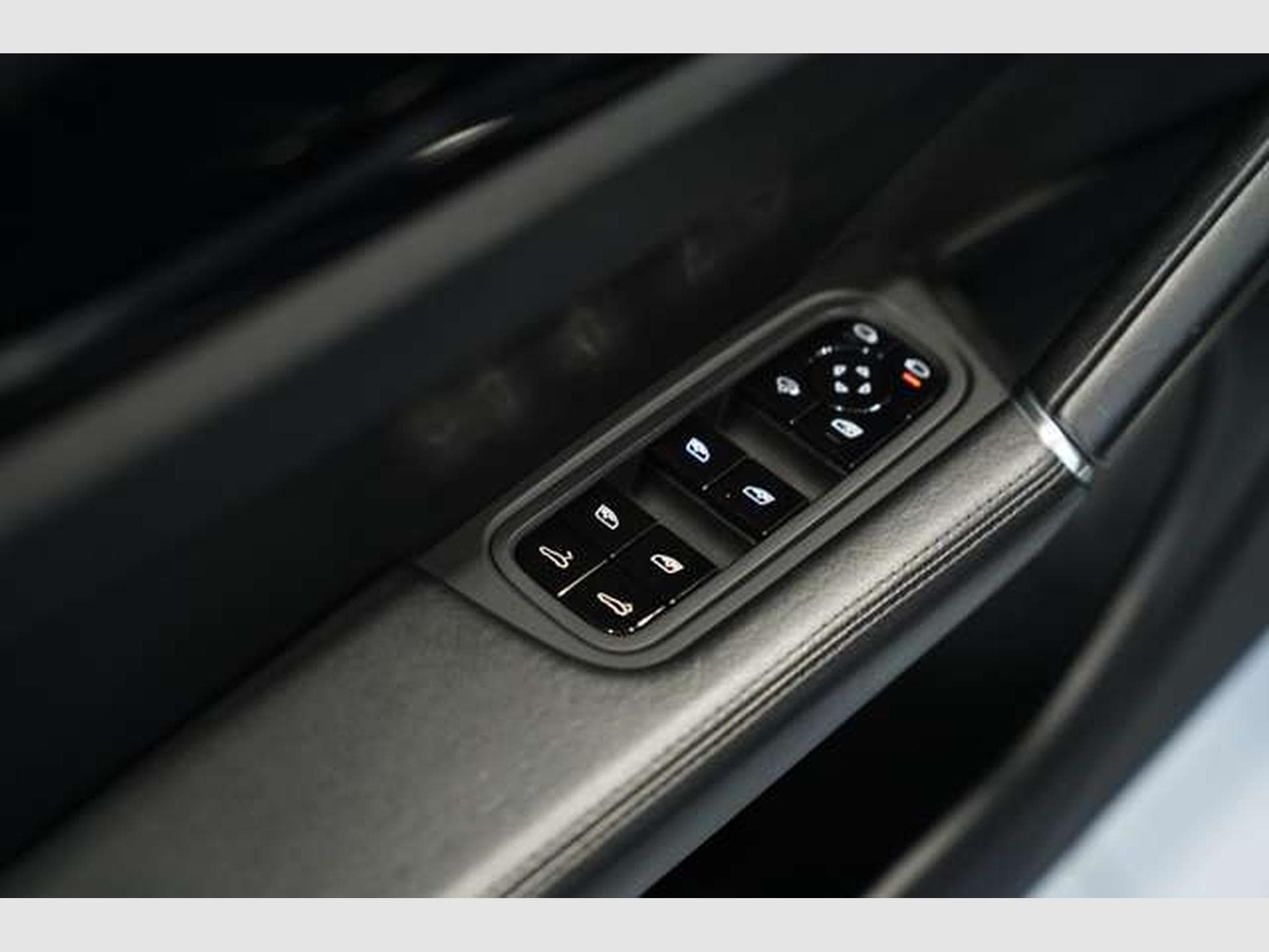 Porsche Cayenne *22 Sport-Design *BOSE *Pano *LUFT (2019) - Photo 28