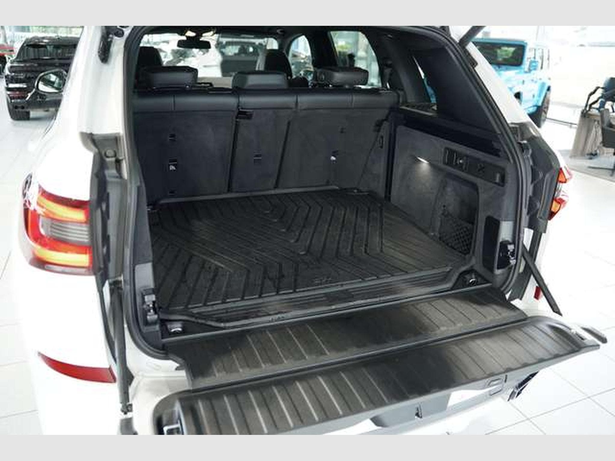 BMW X5 xD 30 d M Sport *2.H *22 *ACC *Pano *AHK (2023) - Foto 19