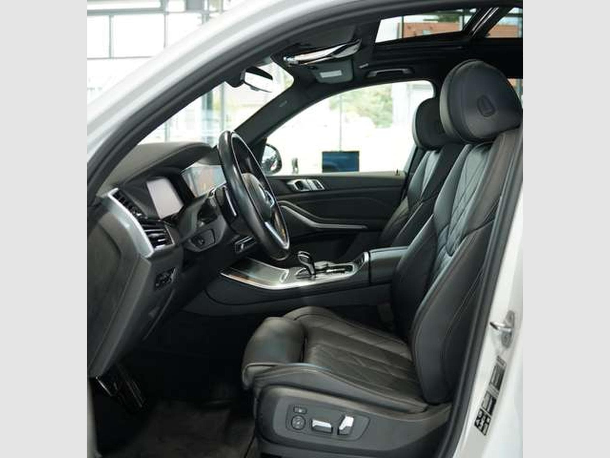BMW X5 xD 30 d M Sport *2.H *22 *ACC *Pano *AHK (2023) - Foto 23