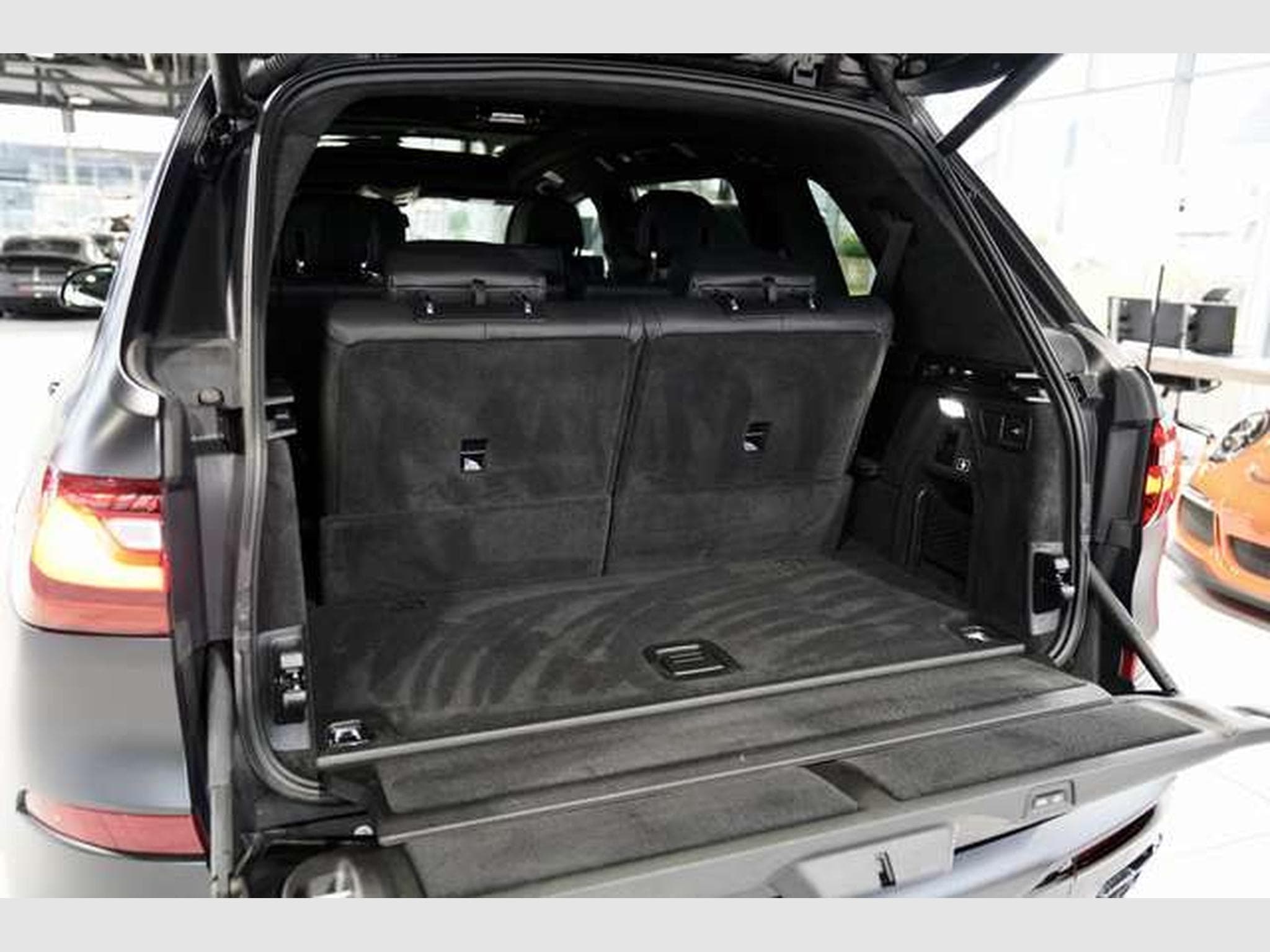 BMW X7 40 d xD M Sportpake Frozen Ed. *2.H *7-Sitzer (2022) - Foto 14