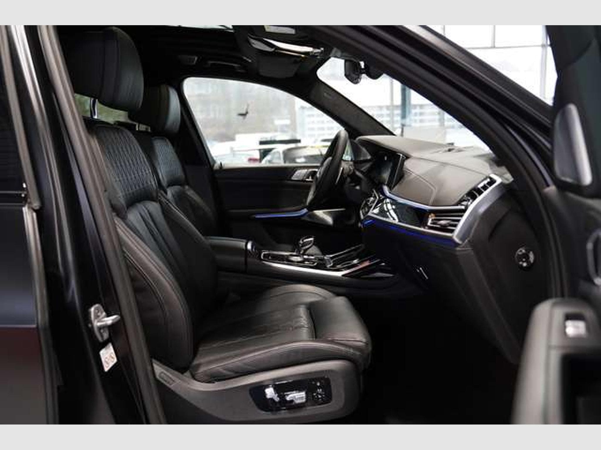 BMW X7 40 d xD M Sportpake Frozen Ed. *2.H *7-Sitzer (2022) - Foto 31
