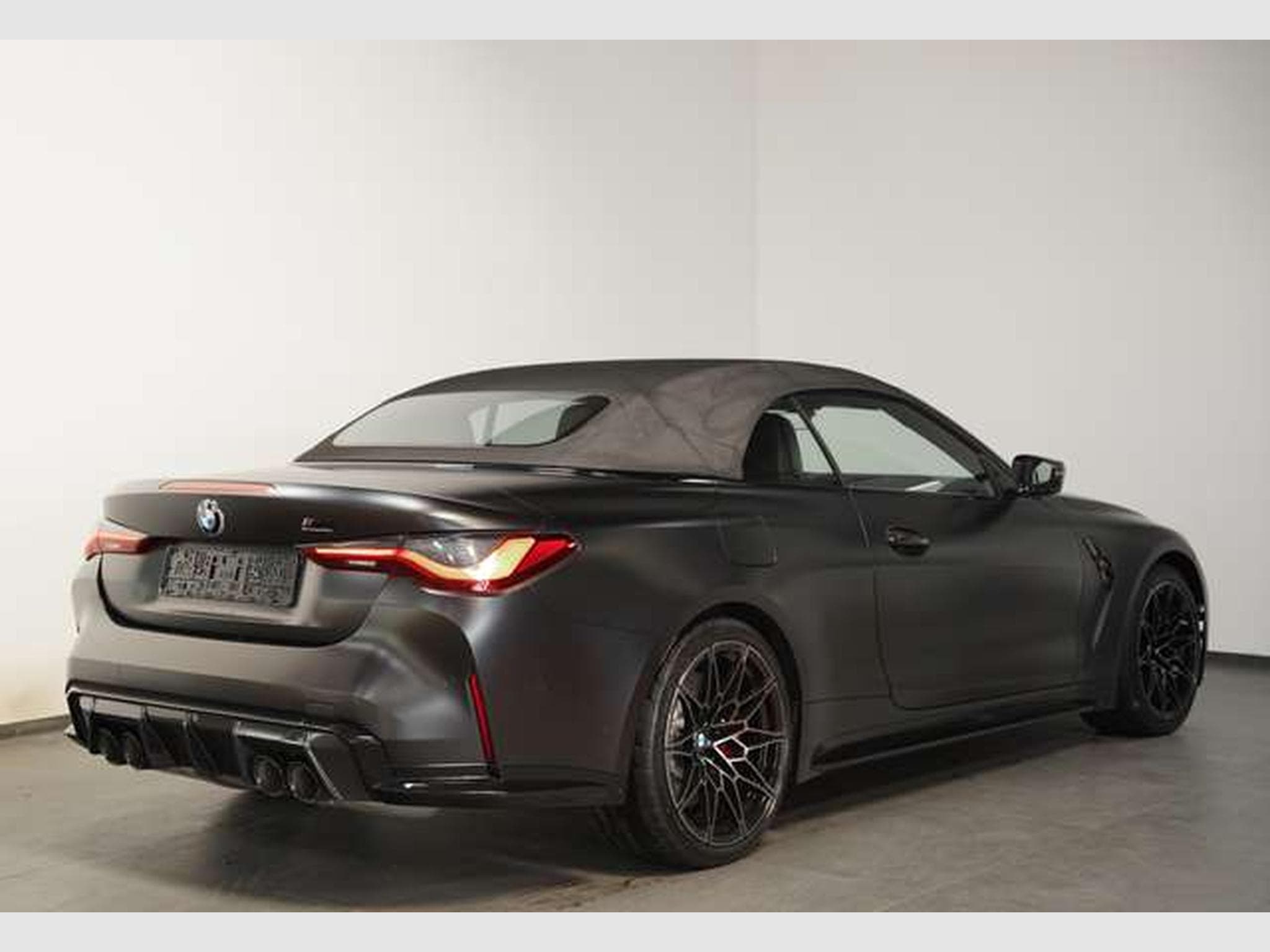 BMW M4 Competition xD Cabrio 1.H *MATT*CARBON*12TKM (2022) - Foto 13