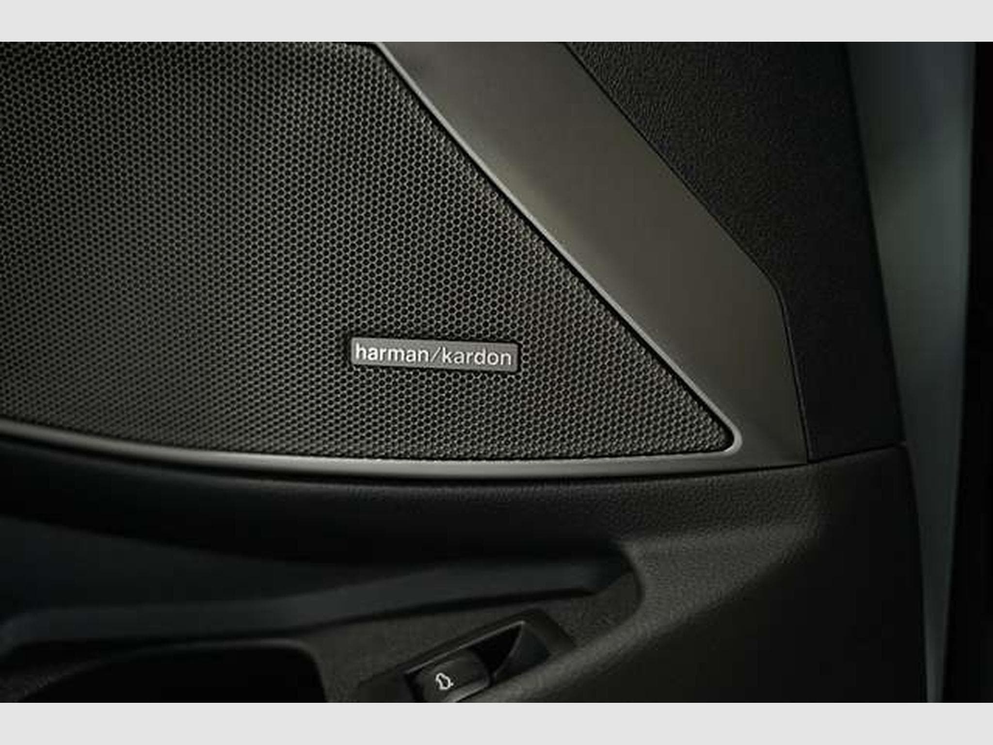 BMW M3 xD Competition 1.H *20*Carbon*Compound*H&K (2021) - Foto 33