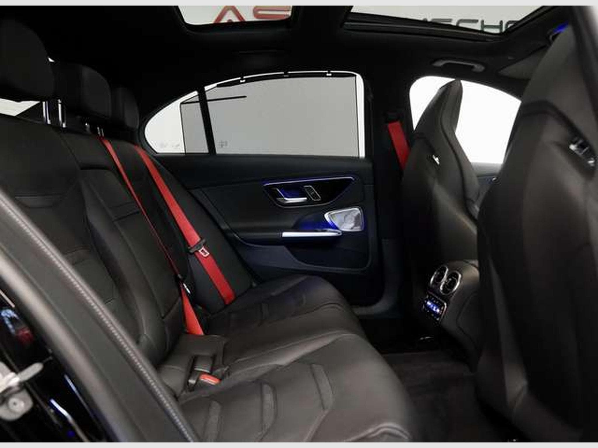 Mercedes C 63 AMG S E Performance 4M+*1.H*20*Schale*Pano (2026) - Photo 19