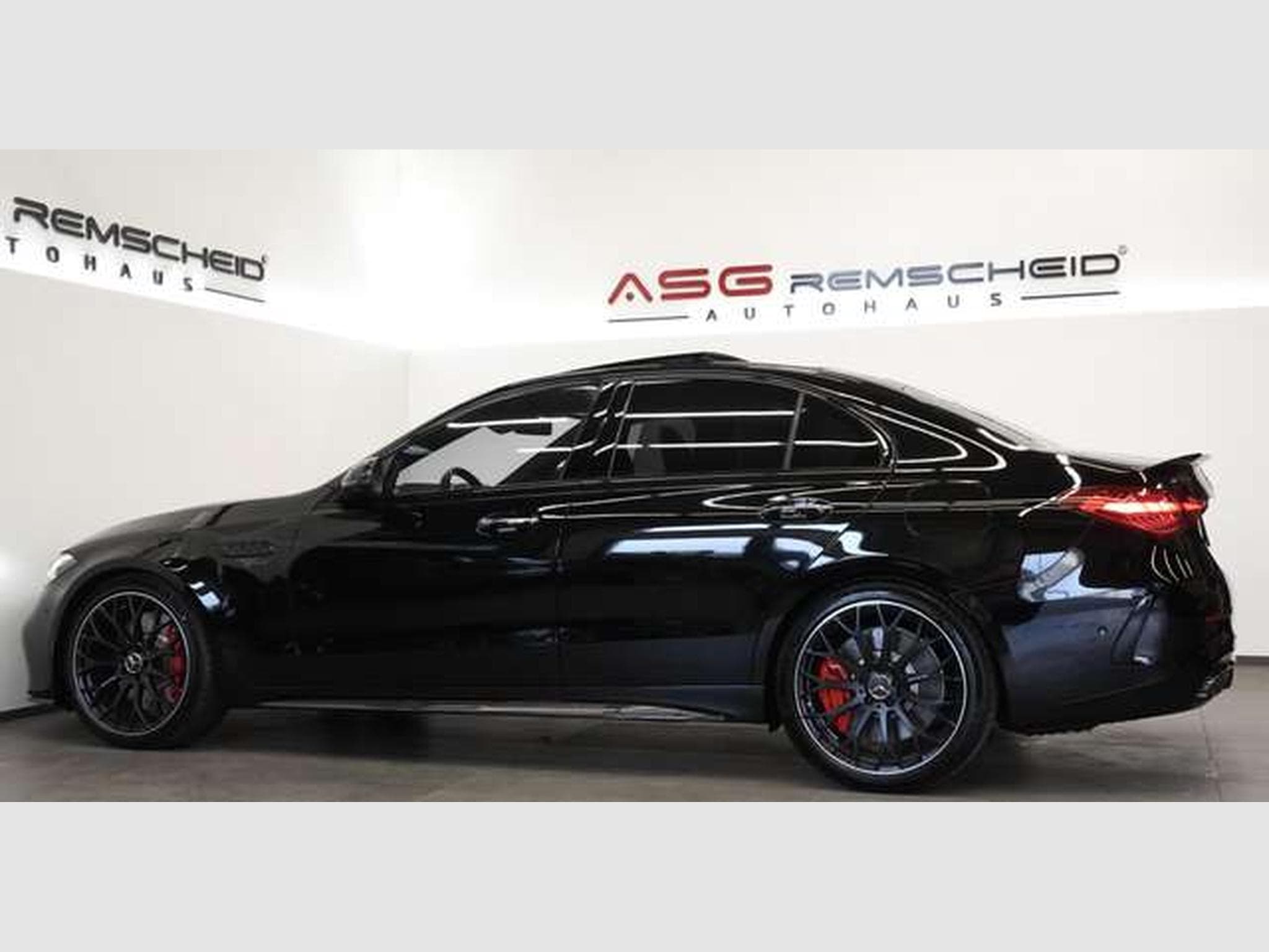 Mercedes C 63 AMG S E Performance 4M+*1.H*20*Schale*Pano (2026) - Photo 45