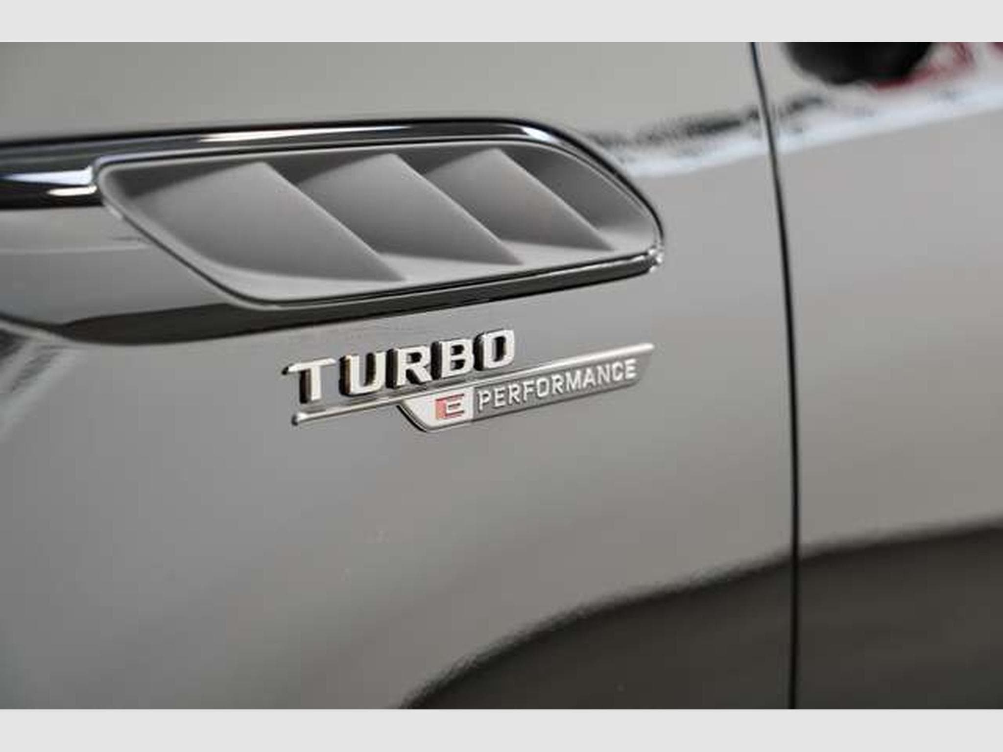 Mercedes C 63 AMG S E Performance 4M+*1.H*20*Schale*Pano (2026) - Photo 5