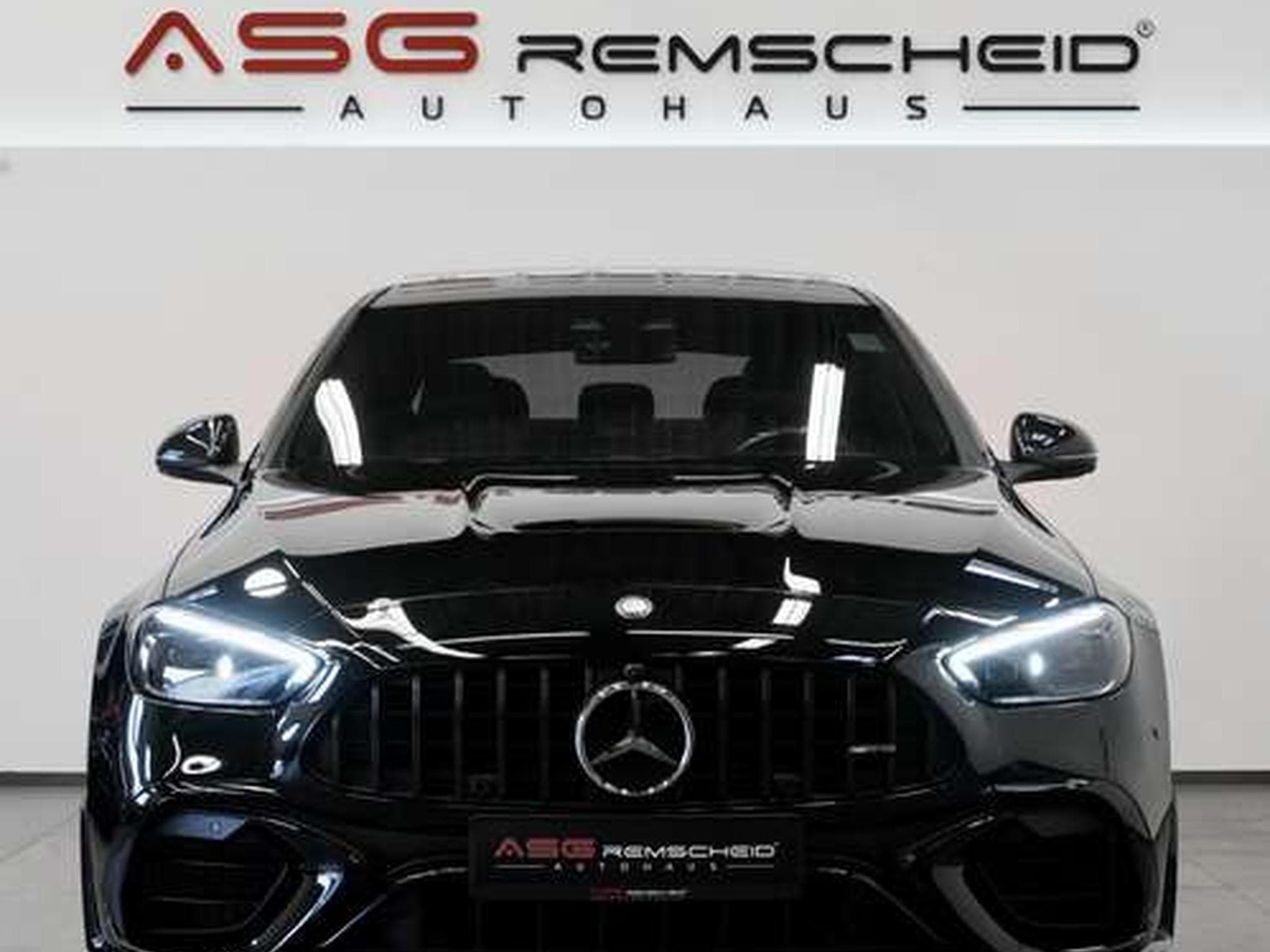 Mercedes C 63 AMG S E Performance 4M+*1.H*20*Schale*Pano (2026) - Photo 6