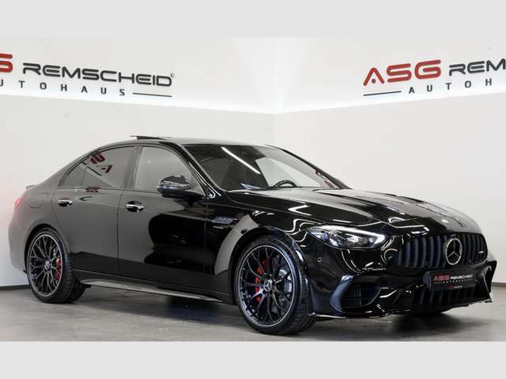 Mercedes C 63 AMG S E Performance 4M+*1.H*20*Schale*Pano (2026) - Photo 8