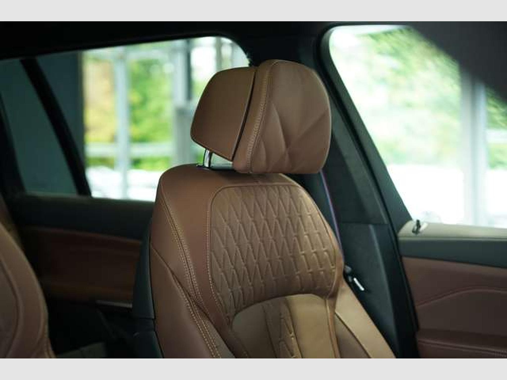 BMW X7 xD 40d M Sport Pro 2H *SkyL*H&K*StandH*Soft-C (2026) - Photo 19