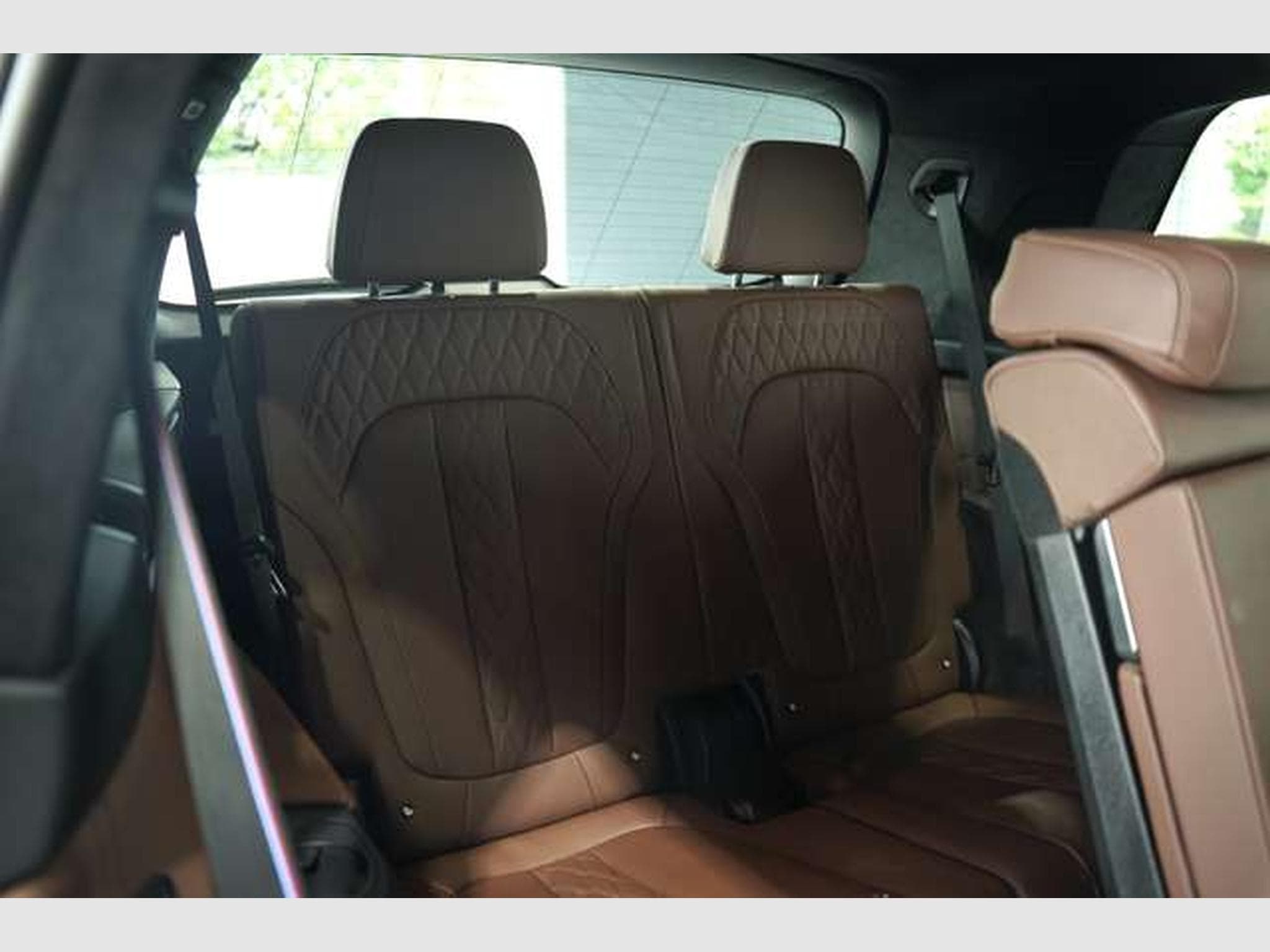 BMW X7 xD 40d M Sport Pro 2H *SkyL*H&K*StandH*Soft-C (2026) - Photo 27