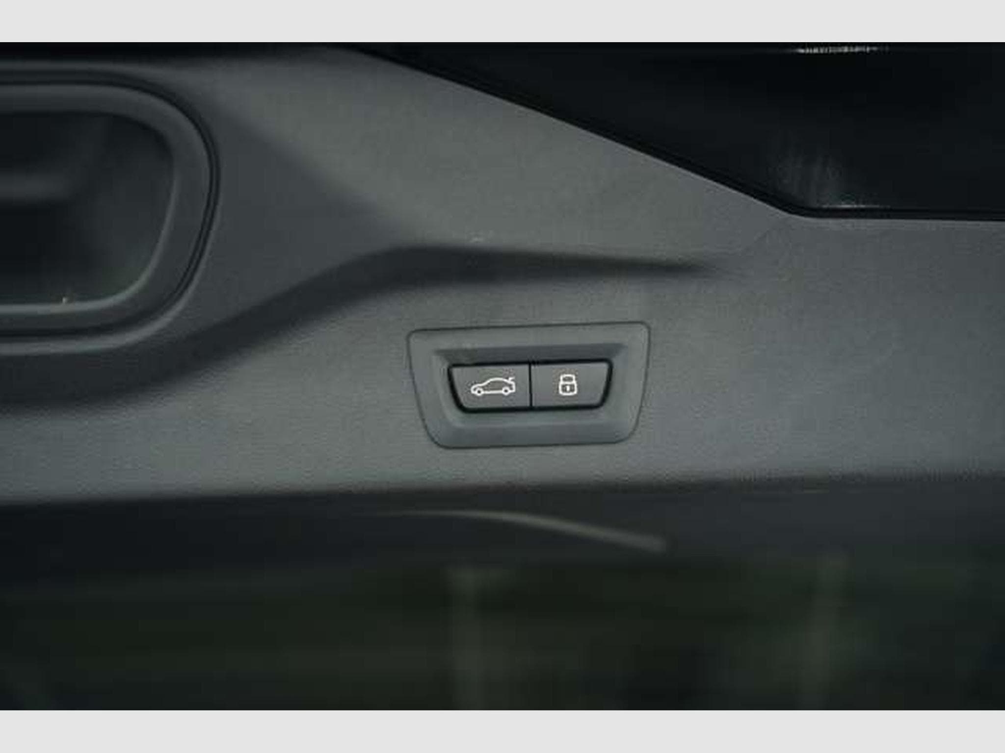 BMW X7 xD 40d M Sport Pro 2H *SkyL*H&K*StandH*Soft-C (2026) - Photo 30