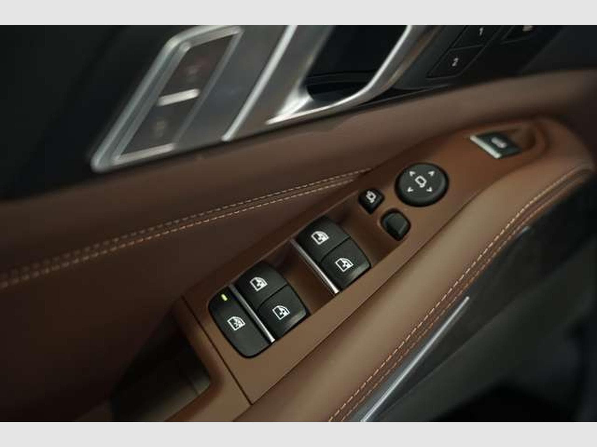 BMW X7 xD 40d M Sport Pro 2H *SkyL*H&K*StandH*Soft-C (2026) - Photo 35