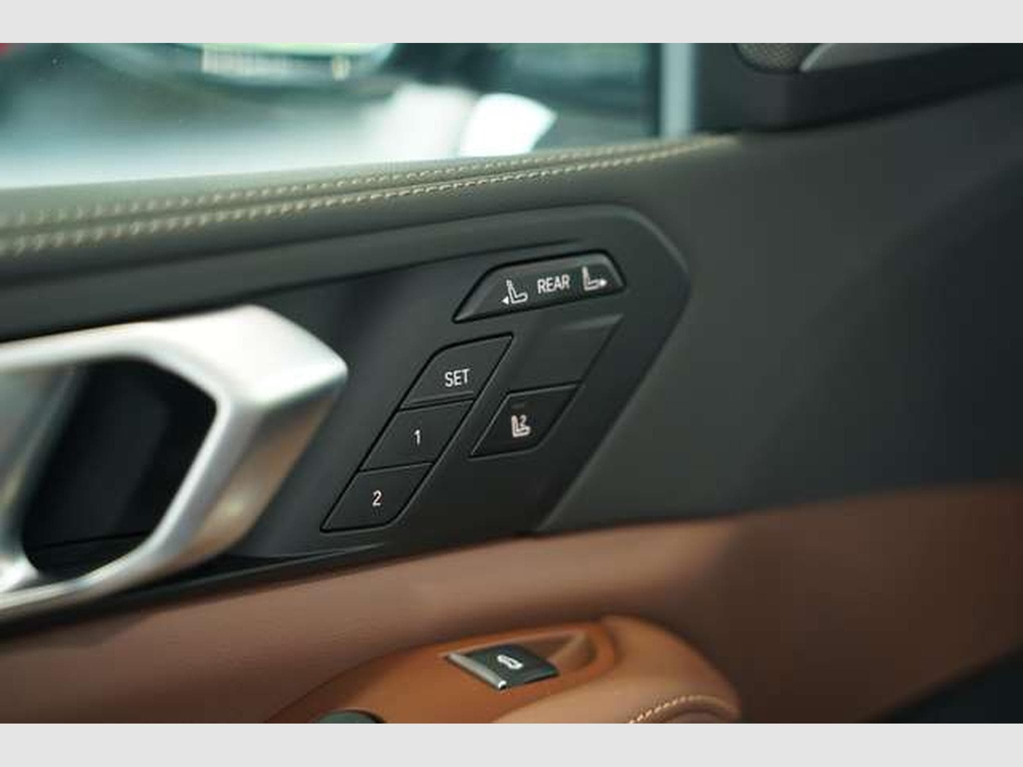 BMW X7 xD 40d M Sport Pro 2H *SkyL*H&K*StandH*Soft-C (2026) - Photo 36